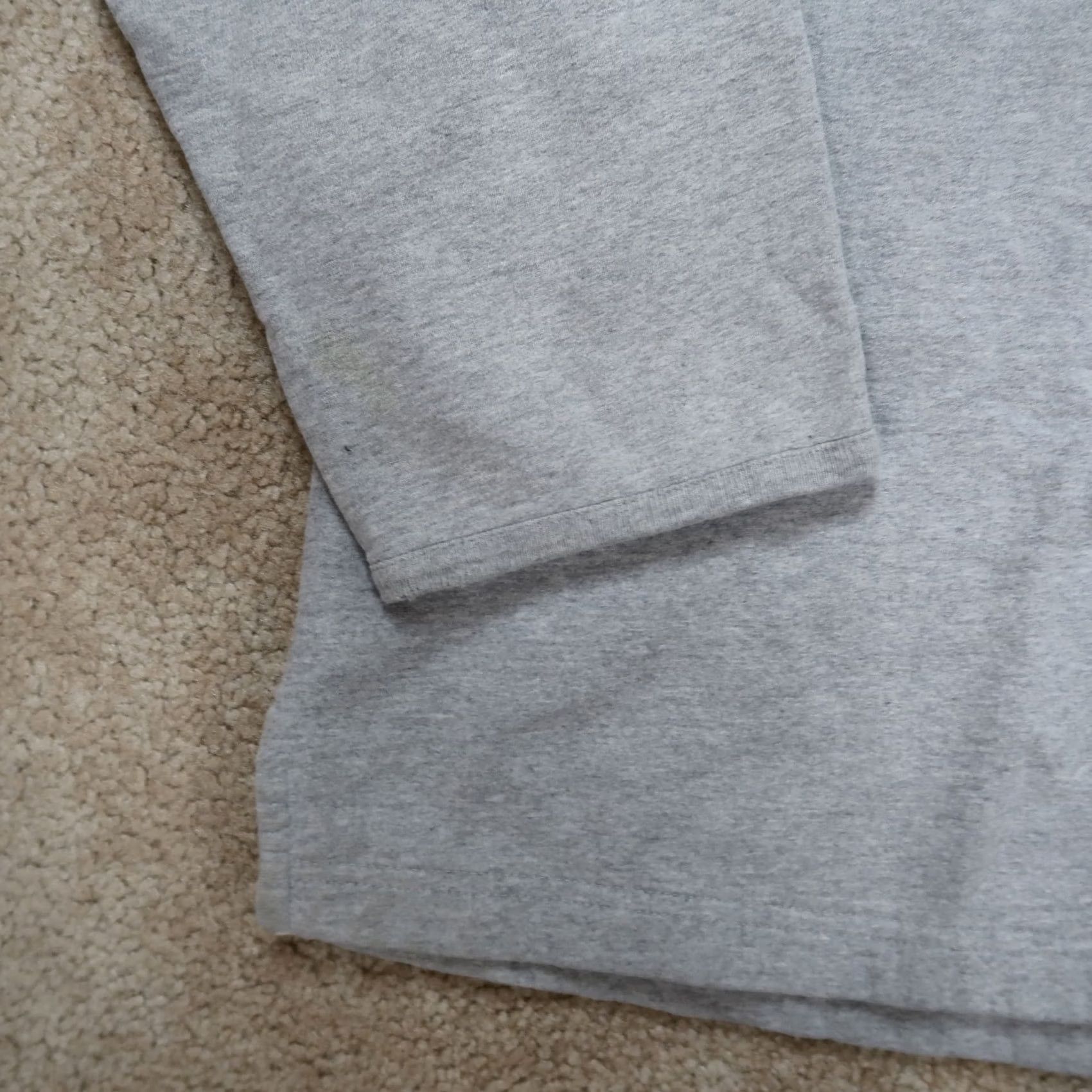 Tommy Hilfiger VINTAGE Tommy Hilfiger Sweatshirt Crew Neck 2XL Gray Pullover Mens 90s Size US XXL / EU 58 / 5 - 2 Thumbnail