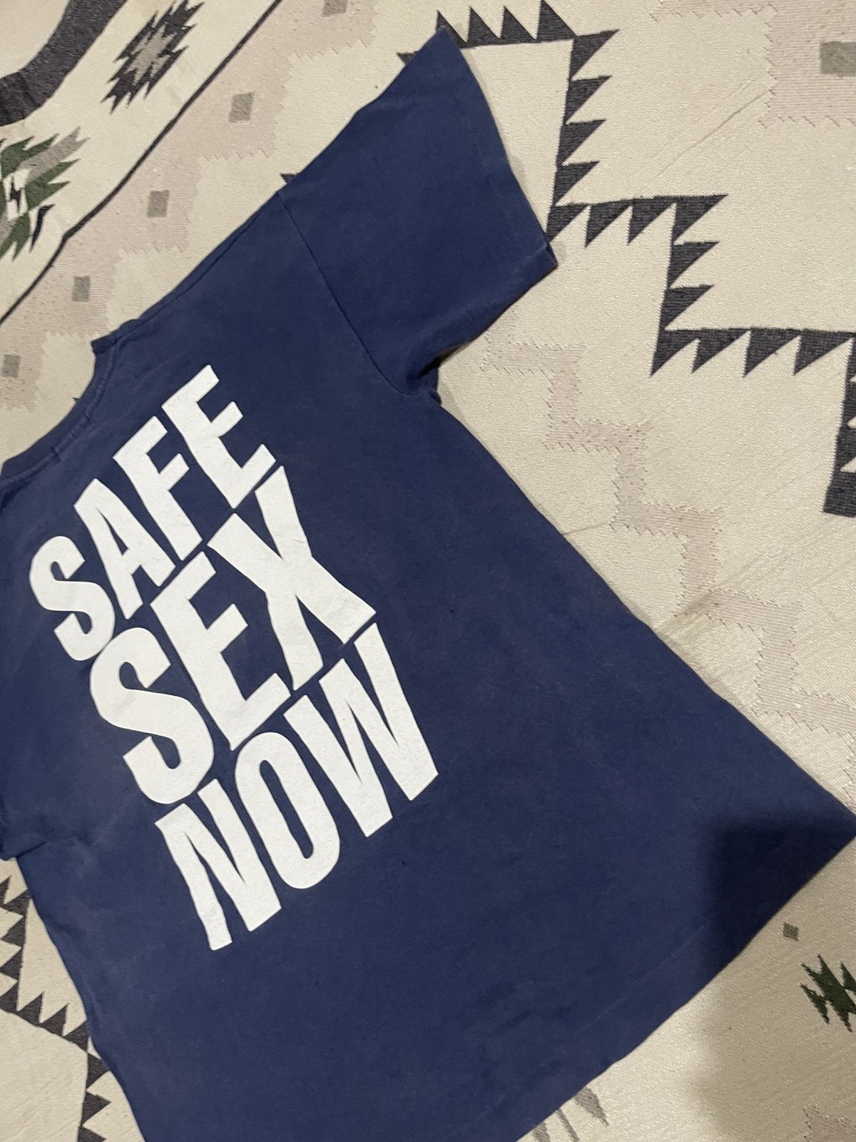 Gimme Five 90s GIMME FIVE X JUDY BLAME “SAVE SEX NOW”FADED TEES Size US XL / EU 56 / 4 - 14 Thumbnail
