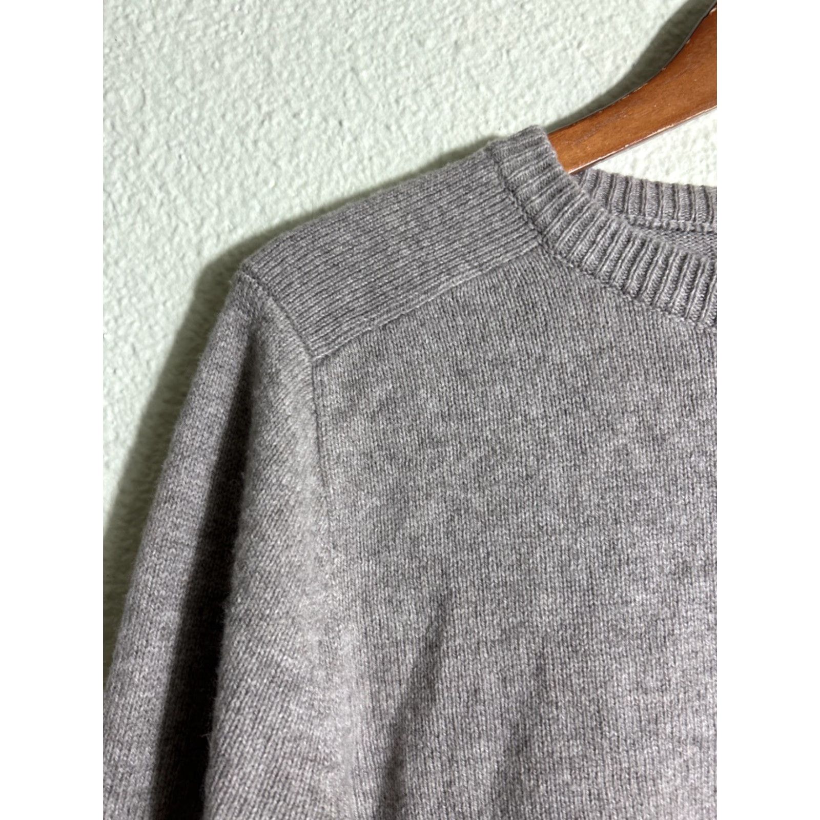 J.Crew J. Crew Slim Merino Wool Blend Crew Neck Sweater Size Small Beige Mens Pullover Crew Neck E0506 Style Slim Knit Size US S / EU 44-46 / 1 - 6 Thumbnail