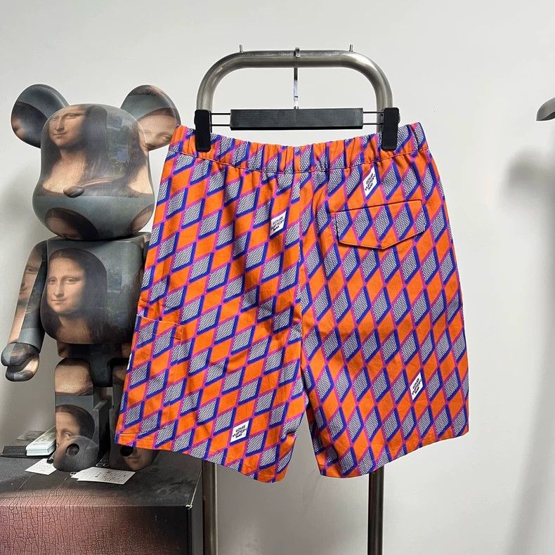 Louis Vuitton Louis Vuitton Prismatic shorts 2504-Nextarrow Size US 38 / EU 54 - 2 Thumbnail