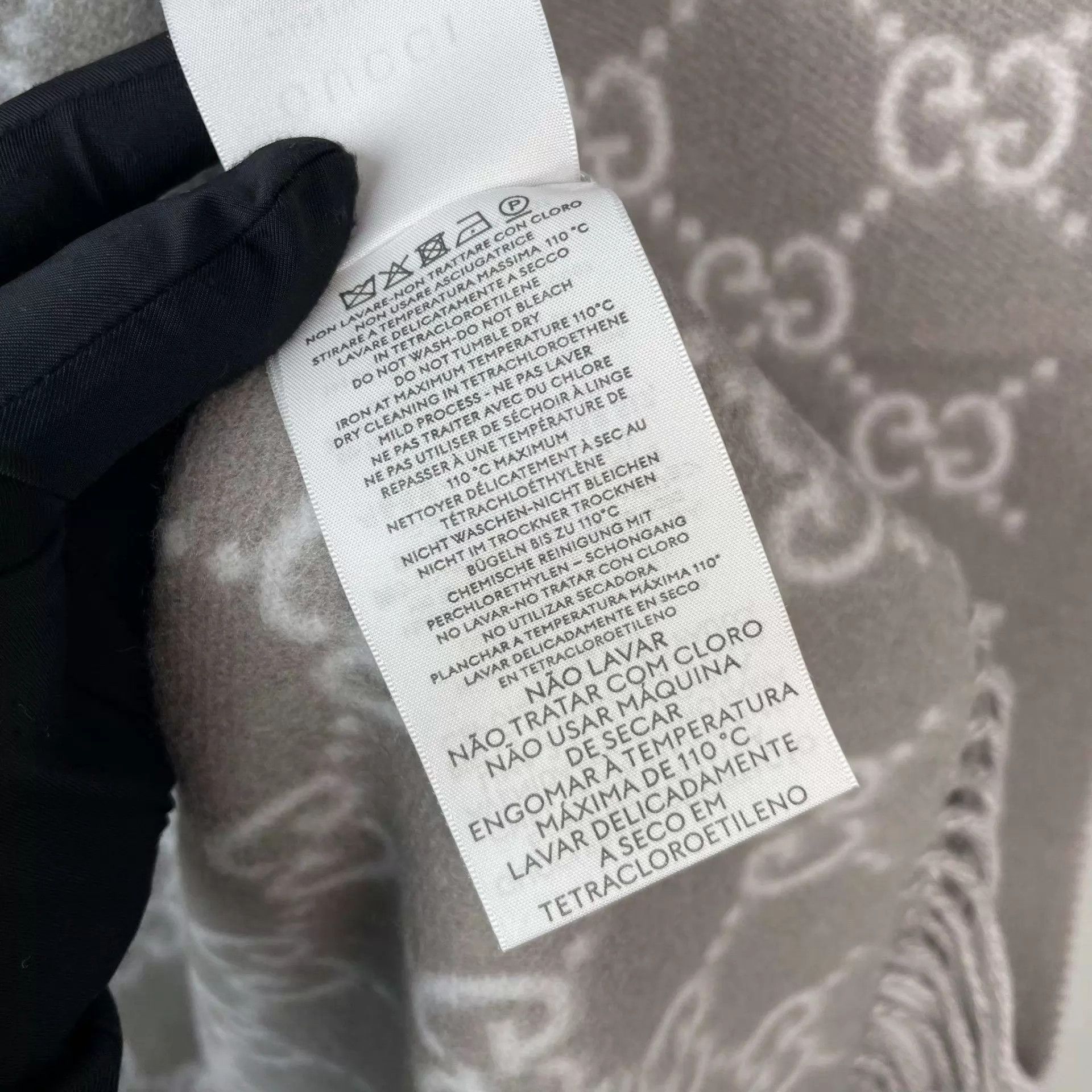 Gucci Gucci 98 new cashmere GG jacquard gray scarf 45x190cm Size ONE SIZE - 6 Thumbnail