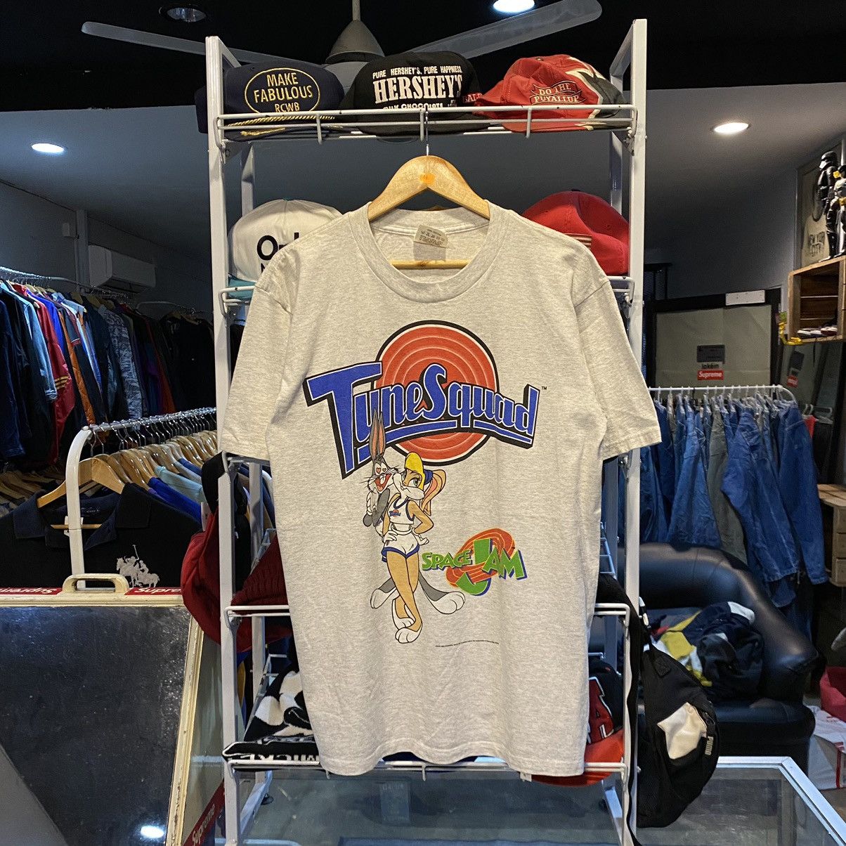 Vintage Vintage Space Jam Looney Tunes Squad 1996 Shirt Size US L / EU 52-54 / 3 - 1 Thumbnail