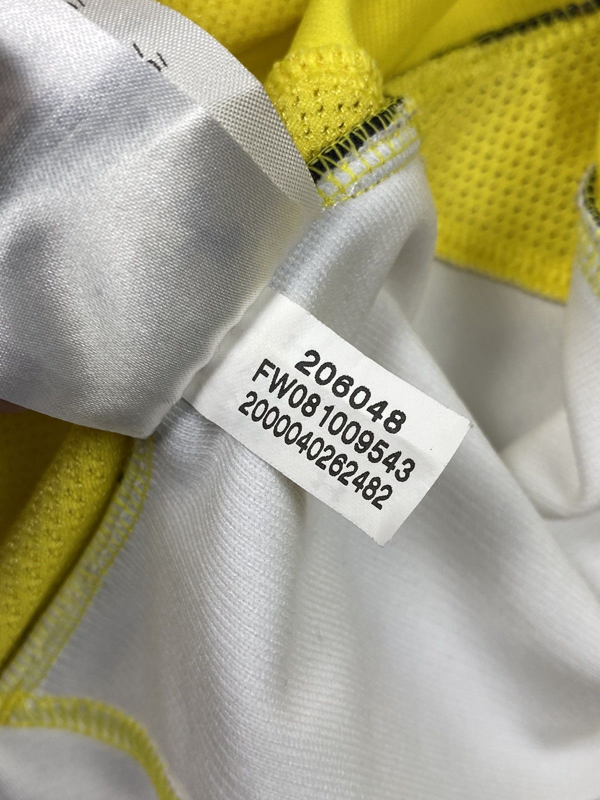 Under Armour Wales Rugby Union Shirt Jersey Under Armour Yellow T Shirt Size US M / EU 48-50 / 2 - 15 Thumbnail