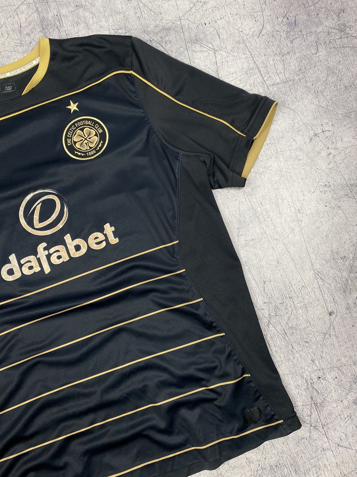 New Balance New Balance Celtic Soccer Jersey Tee Size US L / EU 52-54 / 3 - 3 Thumbnail