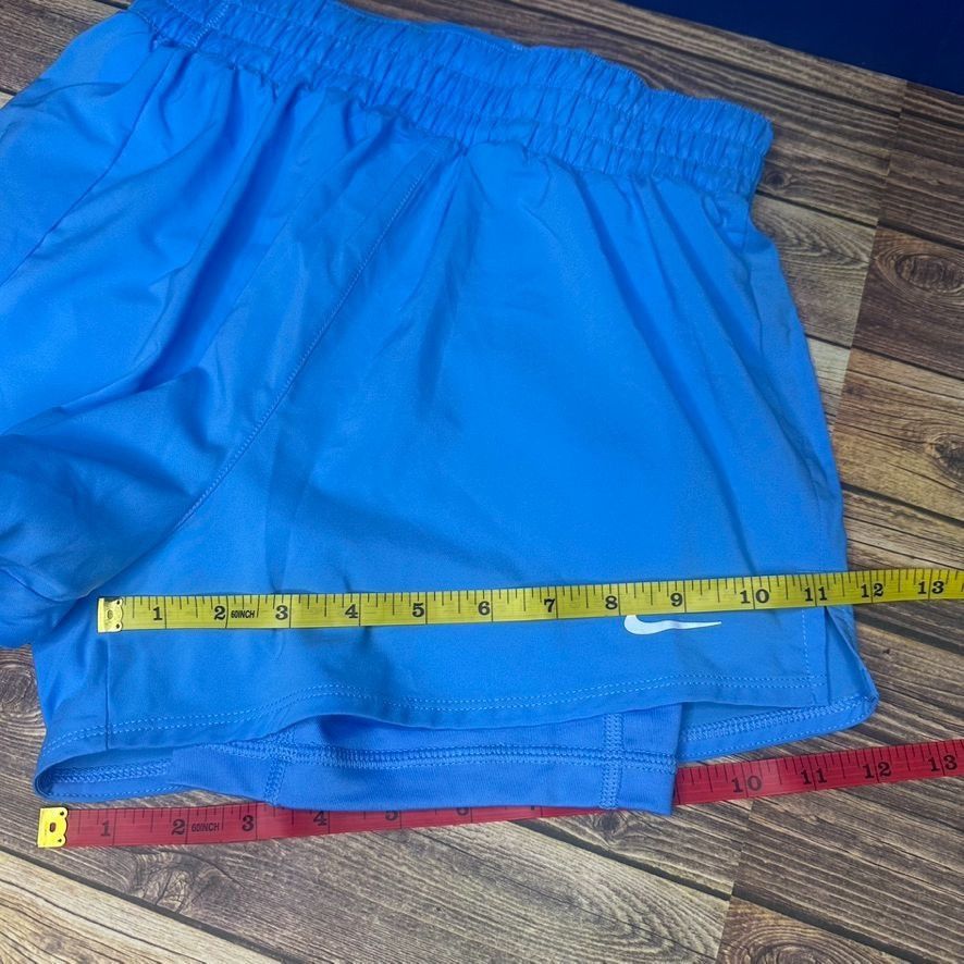 Nike Nike Women's One Dri-FIT Ultra High-Waisted 3" Short-Lined S Size 27" / US 4 / IT 40 - 4 Thumbnail