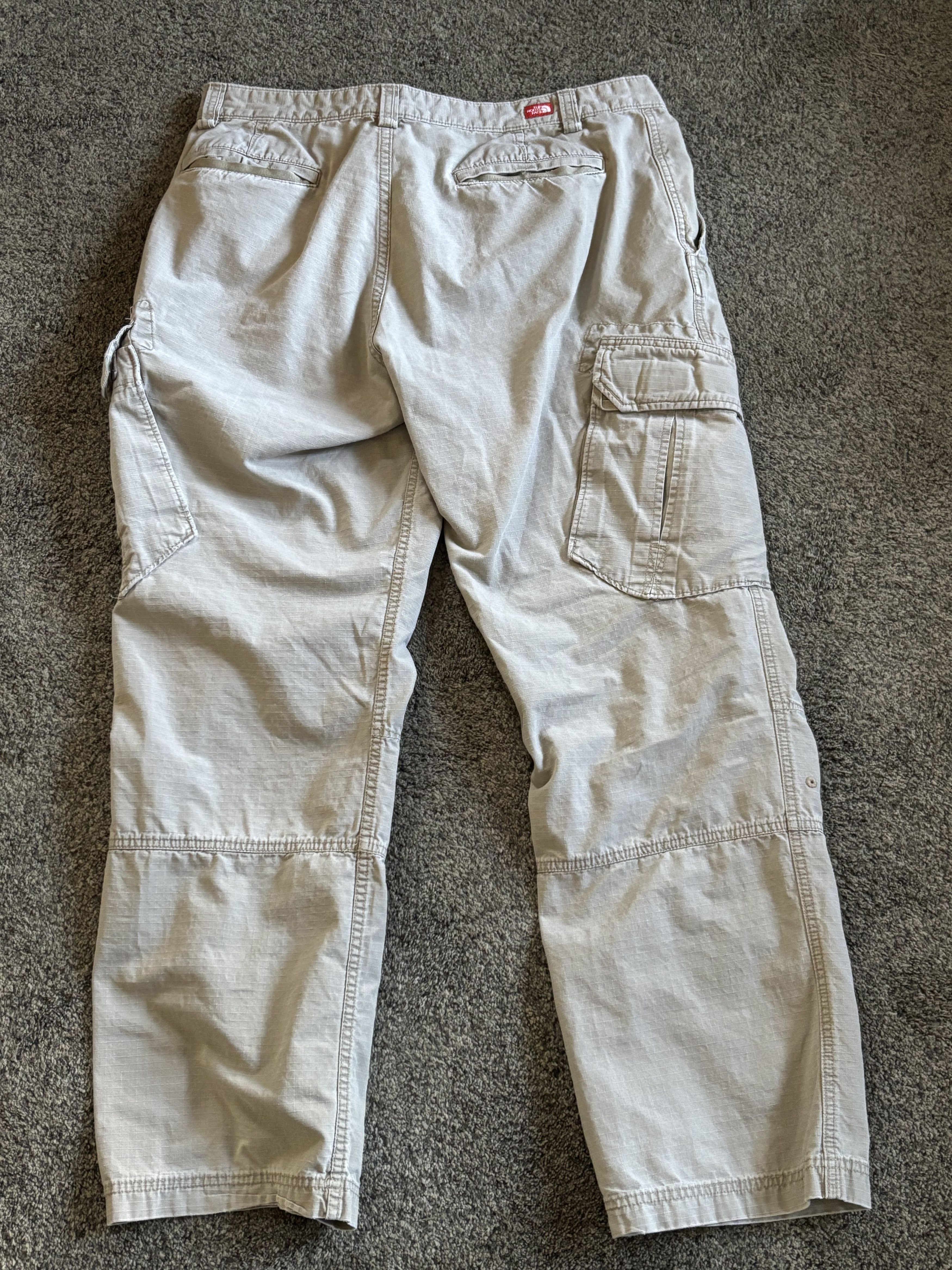 The North Face The North Face Workwear Jeans Size US 34 / EU 50 - 2 Thumbnail