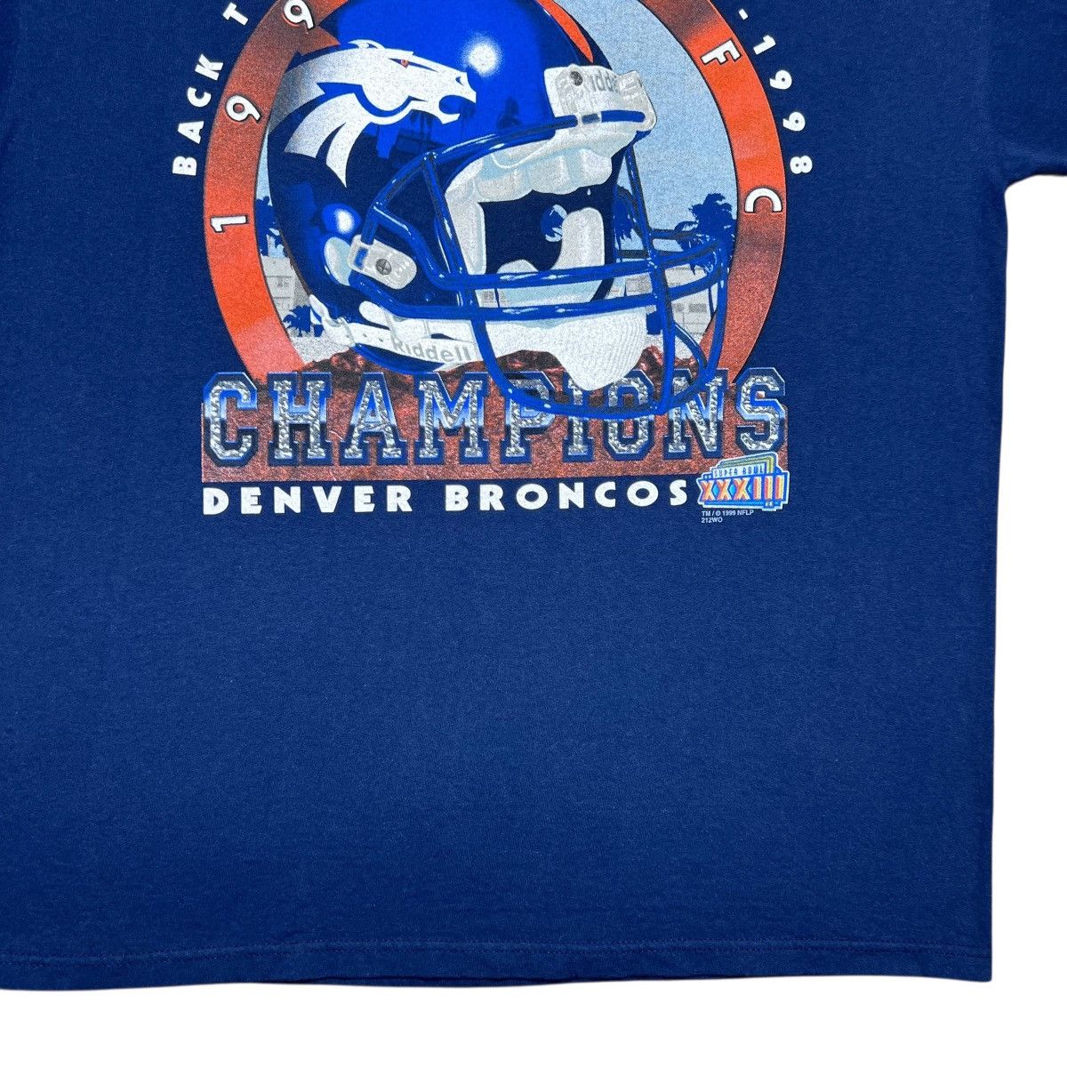 NFL Vintage 1998 NFL Denver Broncos AFC Champions Helmet T-Shirt Size US XL / EU 56 / 4 - 6 Thumbnail