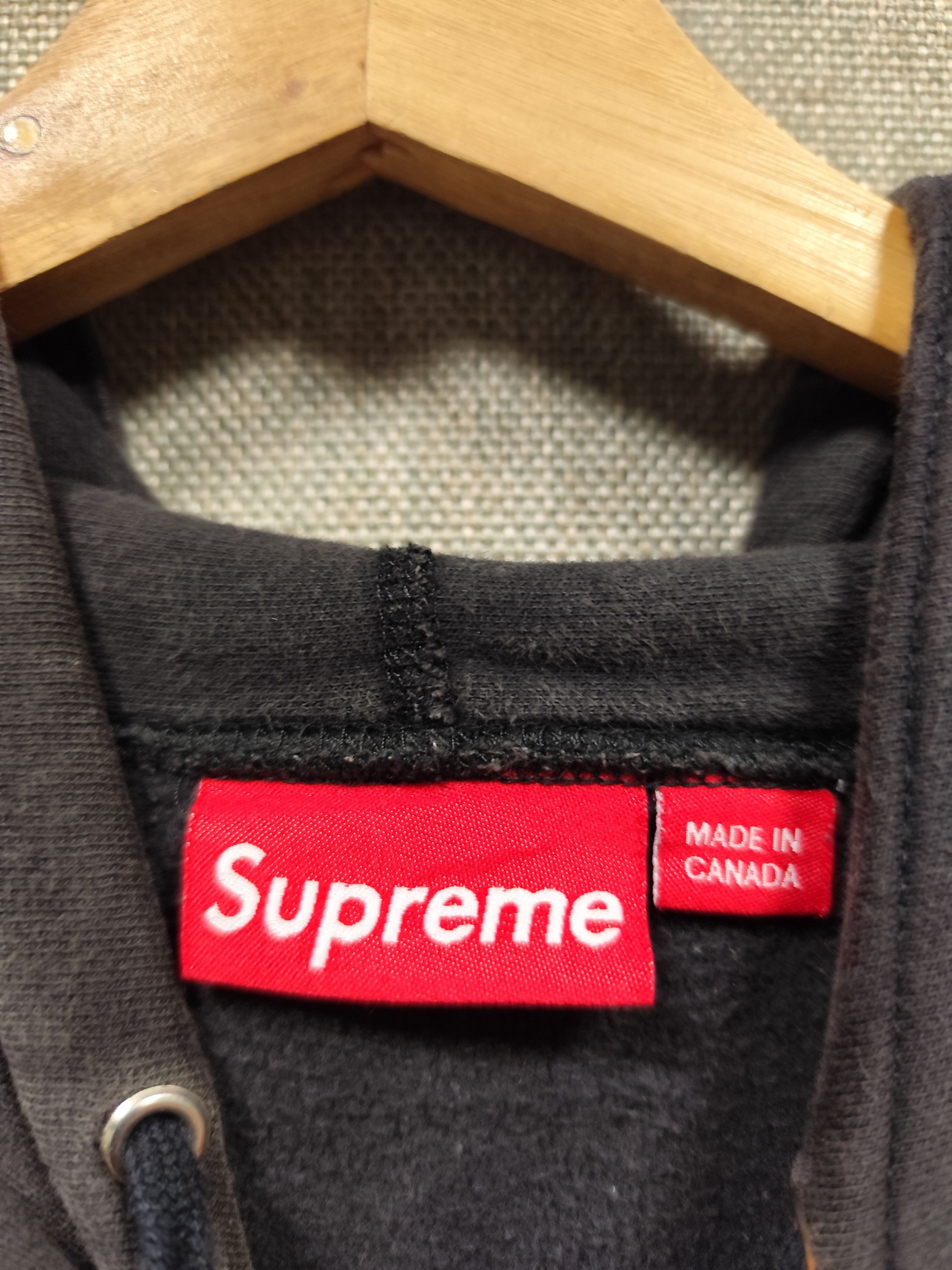 Kaws × Supreme Supreme Kaws box logo hoodie distressed Size US XL / EU 56 / 4 - 5 Thumbnail