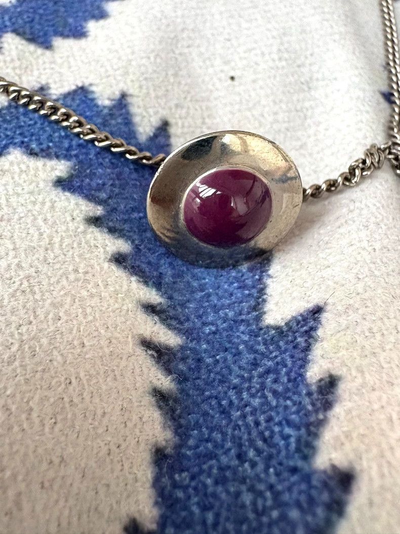 Vivienne Westwood Vivienne Westwood Vintage Purple Saturn Orb Necklace Size ONE SIZE - 6 Thumbnail