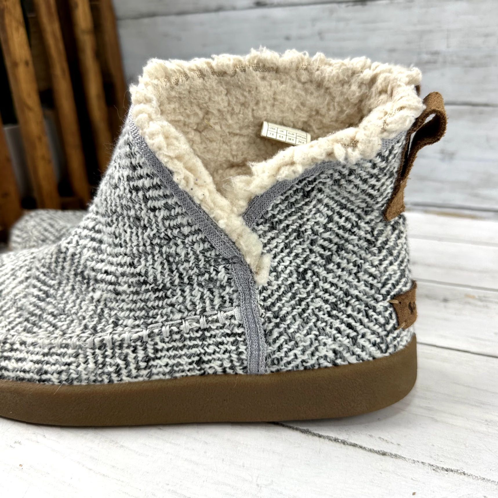 Sanuk Sanuk Cush N’ Blaze Women’s Gray Woven Geometric Chukka Bootie Slippers Sz 7.5 Size M / US 6-8 / IT 42-44 - 2 Thumbnail