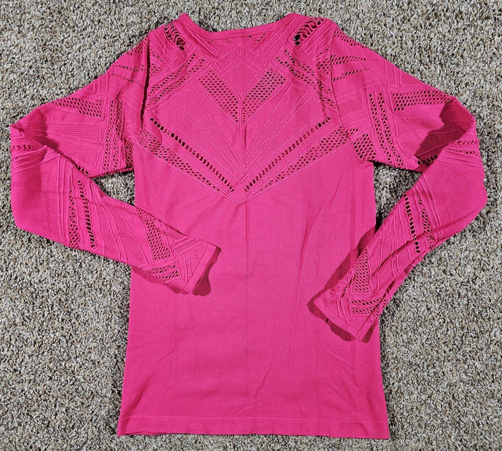 Fabletics Fabletics womens doiley sleeve pink top SEE MEASUREMENTS Size M / US 6-8 / IT 42-44 - 7 Thumbnail