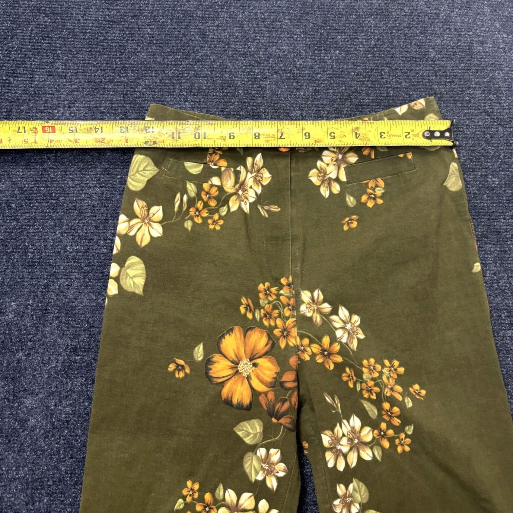 Vintage Vintage Cache Pants Womens 26x19 Green Floral Cropped Straight Leg Capri Pockets - Capris, Floral, Green, Vintage, Casual, Women, XS? Size 28" / US 6 / IT 42 - 6 Thumbnail