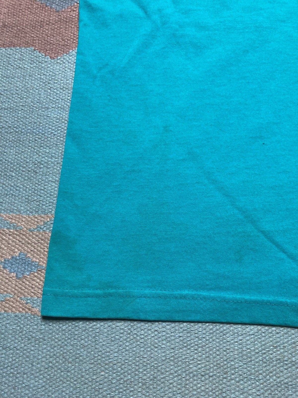 Vintage 80s 90s pocket t shirt blank teal purple stained boxy large Size US L / EU 52-54 / 3 - 10 Thumbnail