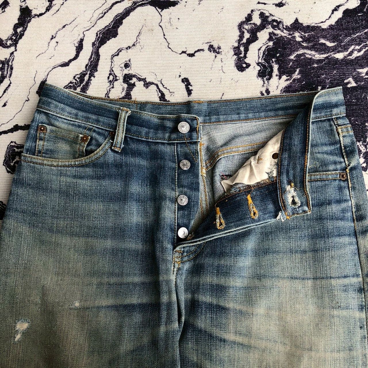 Levi's Vintage Levi's 501 Big E Distressed Selvedge Size US 33 - 3 Thumbnail
