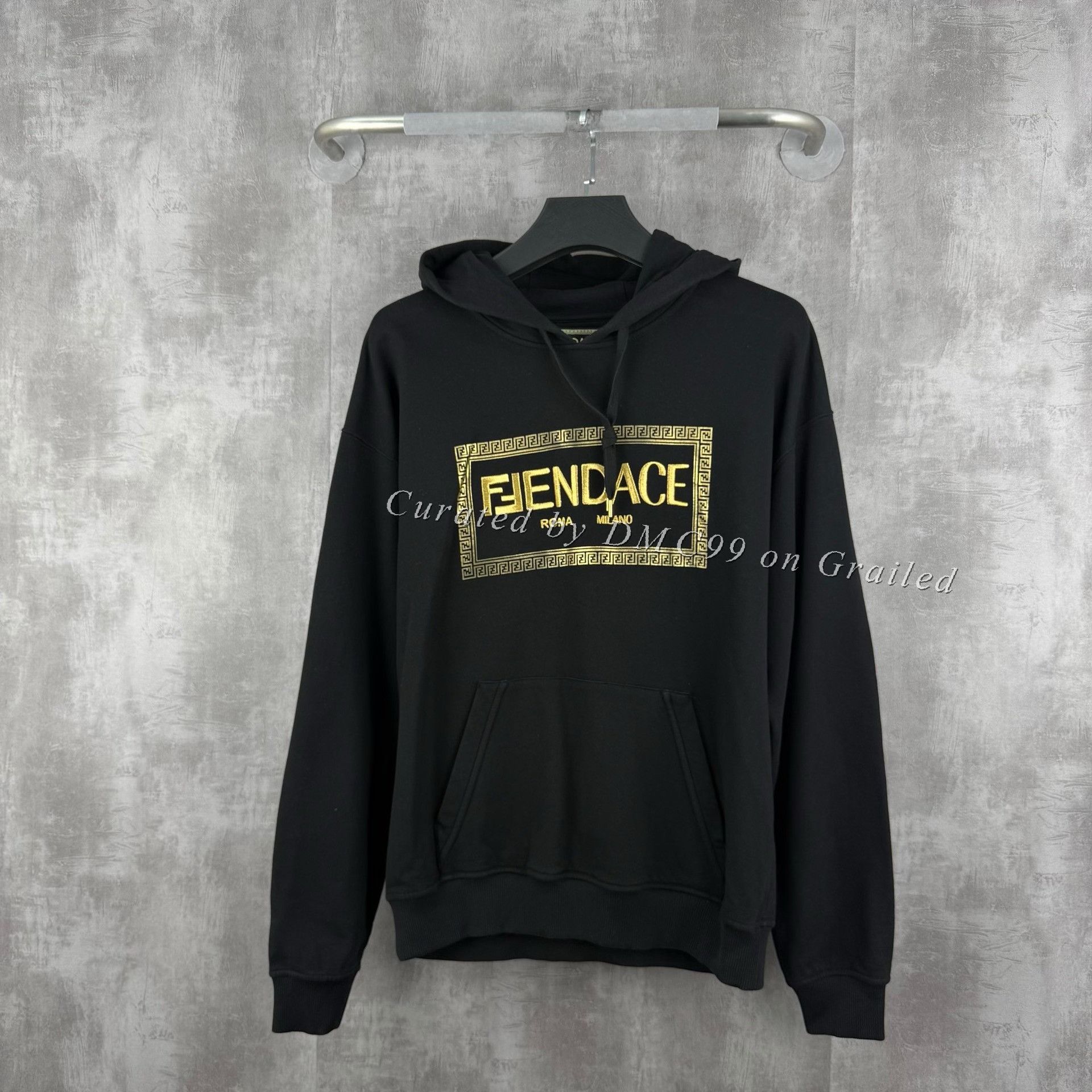 Fendi Fendi Versace Gold Logo Hoodie Size US M / EU 48-50 / 2 - 1 Thumbnail