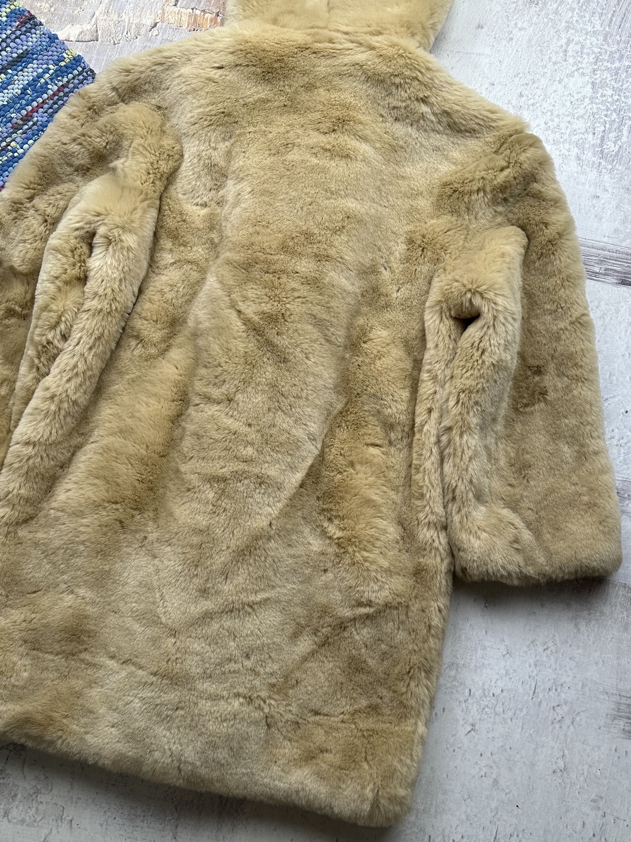 Japanese Brand Vintage Faux Fur Coat A130(52) Size L / US 10 / IT 46 - 11 Thumbnail