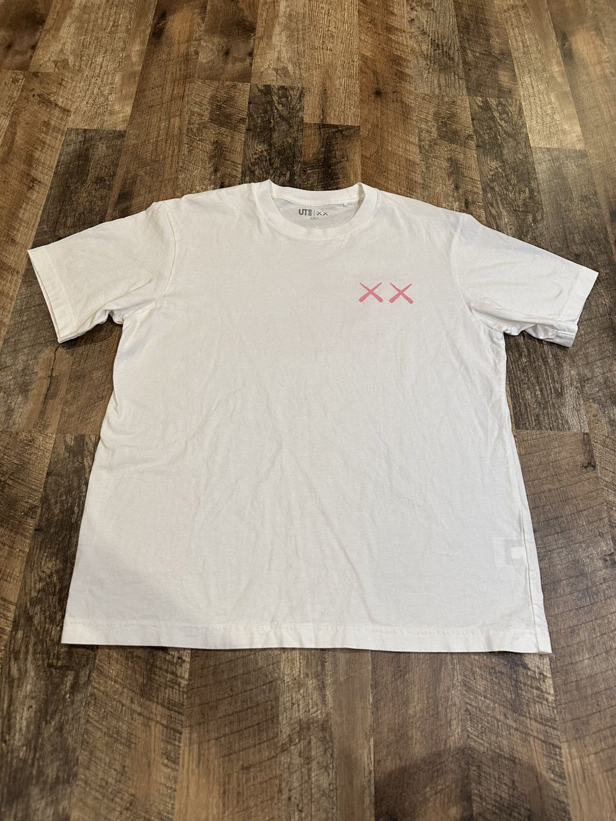 Kaws × Uniqlo Uniqlo x Kaws Companion BFF Pink ‘XX’ Shirt Streetwear Tee Size US M / EU 48-50 / 2 - 3 Thumbnail
