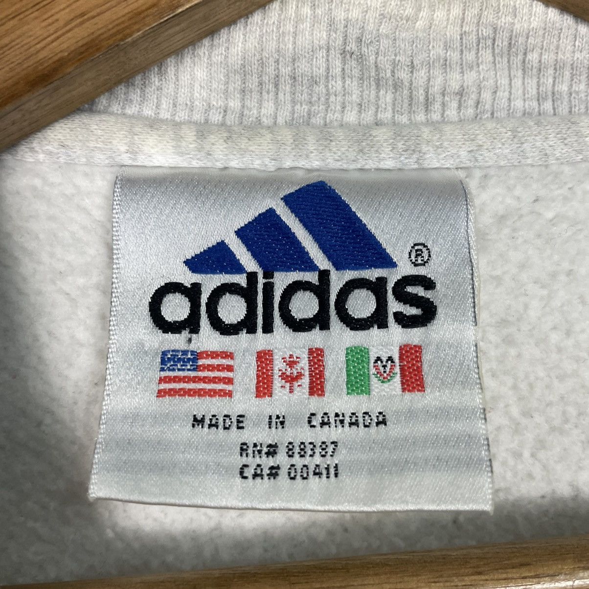 Adidas Vintage Adidas Crewneck Sweatshirt Size US M / EU 48-50 / 2 - 11 Thumbnail