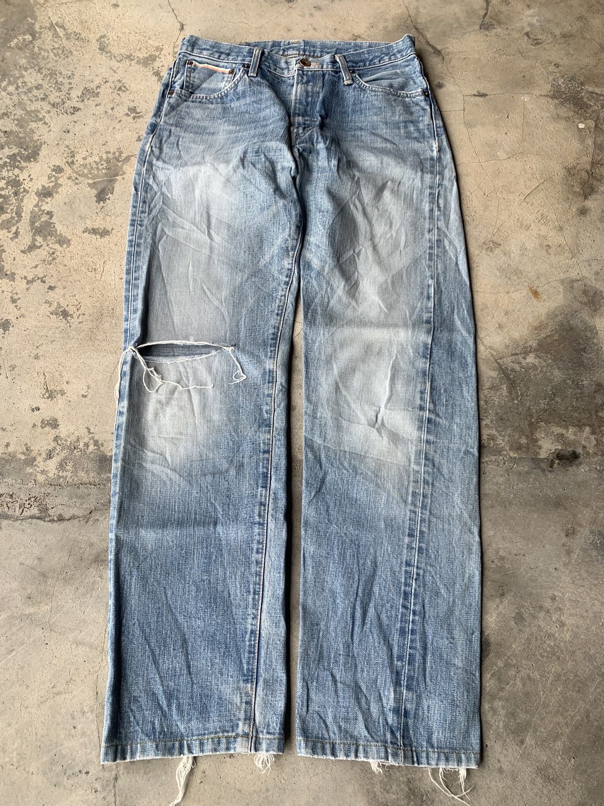 Edwin DISTRESSED EDWIN 505s SELVEDGE. Size US 30 / EU 46 - 1 Thumbnail