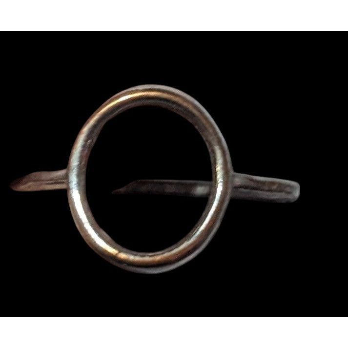 Other Dainty Open Circle Halo Silver Tone Fashion Ring Size 8 Size ONE SIZE - 2 Thumbnail