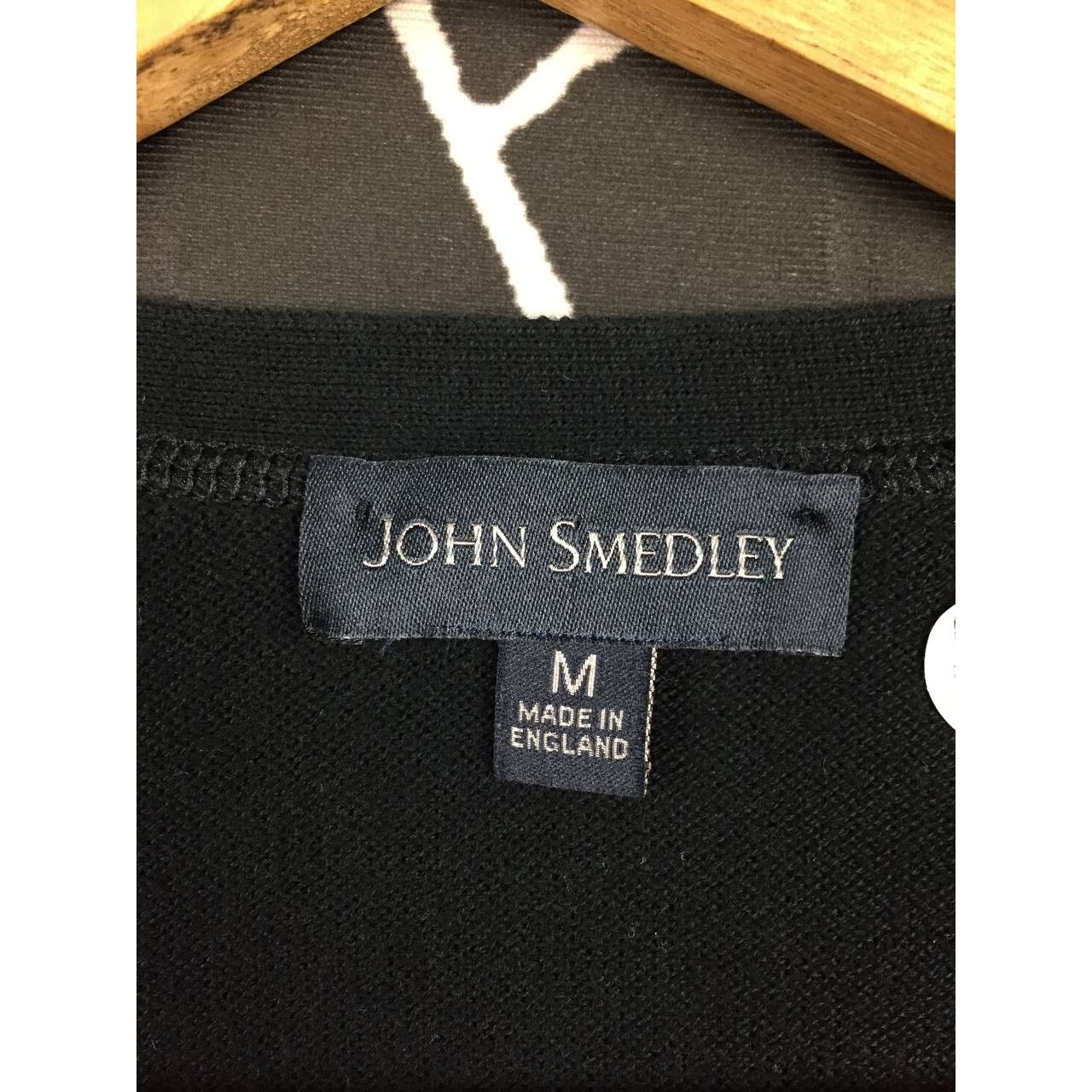 John Smedley John Smedley Made In England Buttoned V-Neck Cardigan Size US M / EU 48-50 / 2 - 8 Thumbnail