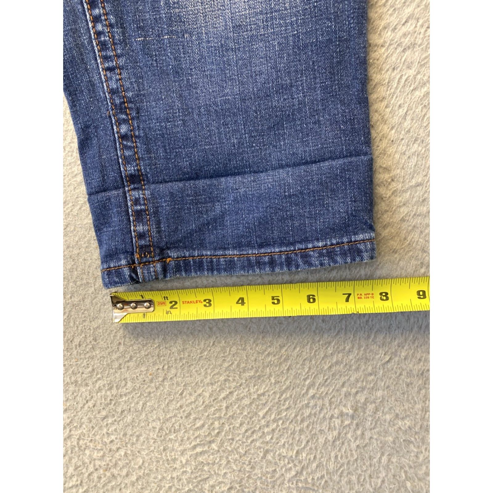 Vintage VIGOSS Denim Capri Jeans Mid Rise Women’s 11 34x19 Blue Slim Distressed Designer Size 32" / US 10 / IT 46 - 6 Thumbnail