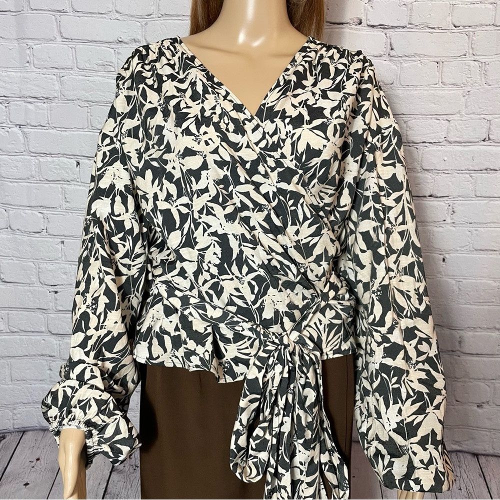 Other New Lane Bryant Classic Long Sleeve Wrap Maya Floral Top Si Size 3XL / US 20-22 - 9 Thumbnail