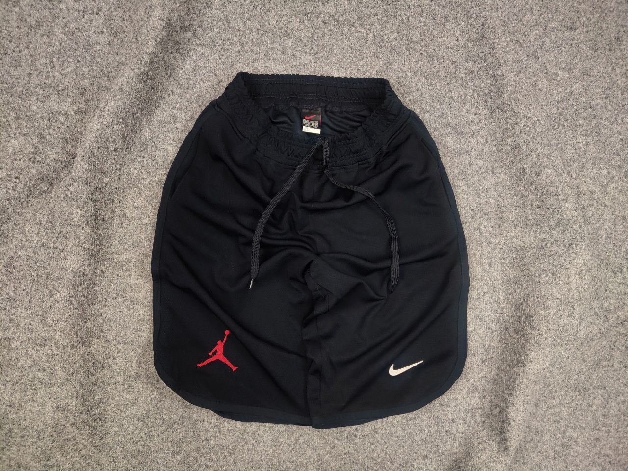 Nike Vintage Y2K Style Nike x Jordan Black Baggy Shorts Size US 32 / EU 48 - 1 Thumbnail