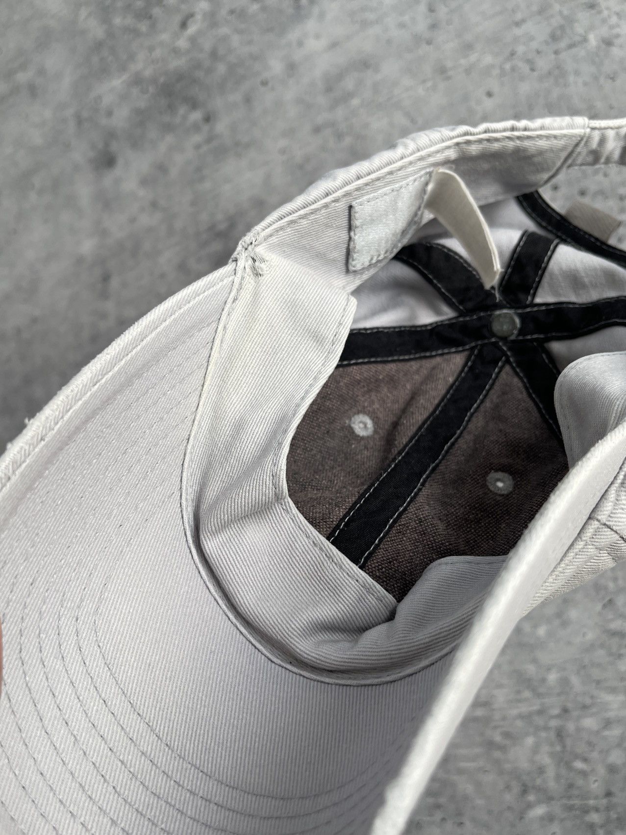 Nike × Vintage Vintage Nike Hat Ca Grey Sports Strap Back Swoosh Logo Y2K Size ONE SIZE - 12 Thumbnail