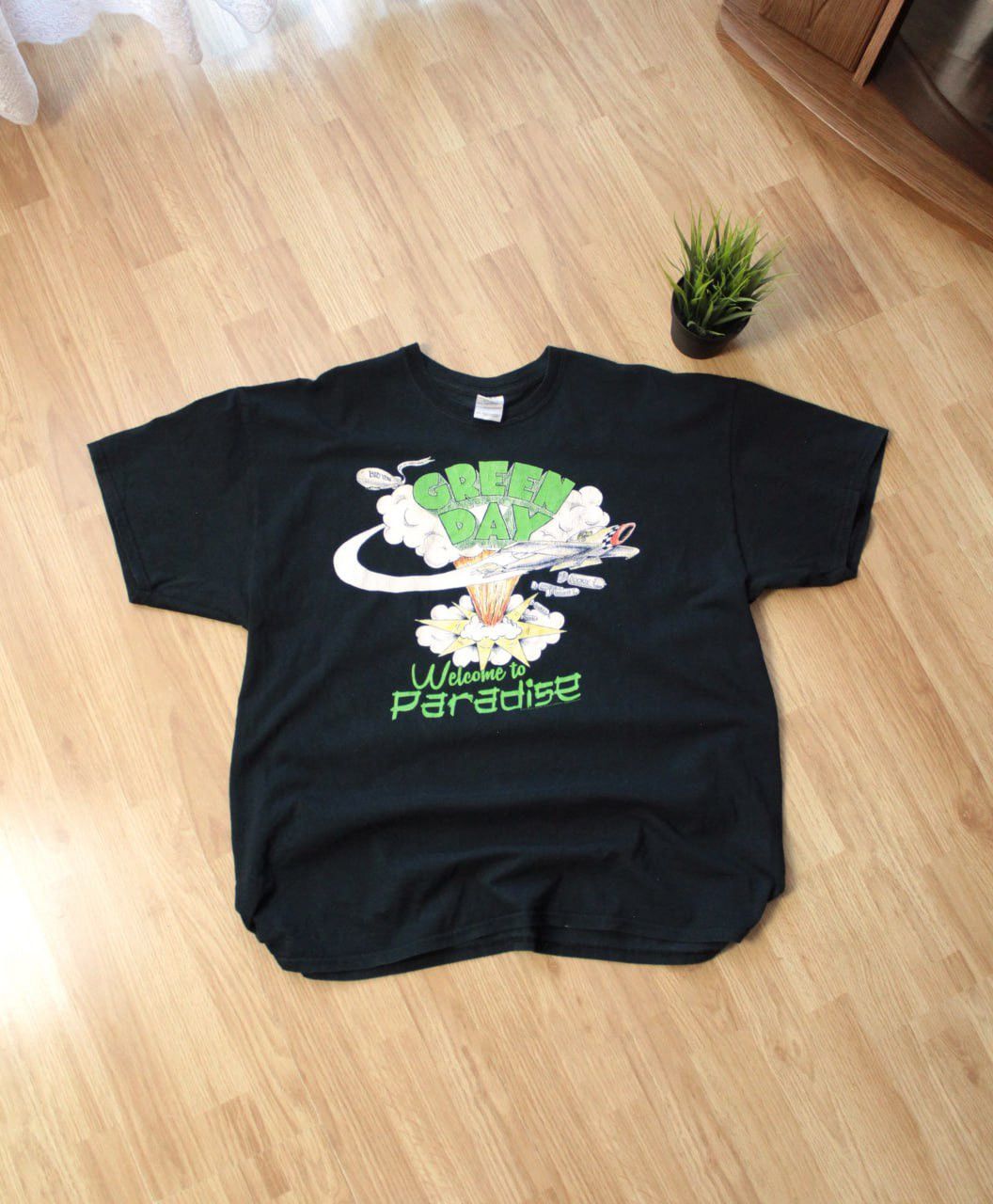 Band Tees 🔥 2014 Green Day Welcome to Paradise Vintage Punk Tour Shirt Size US XXL / EU 58 / 5 - 1 Thumbnail