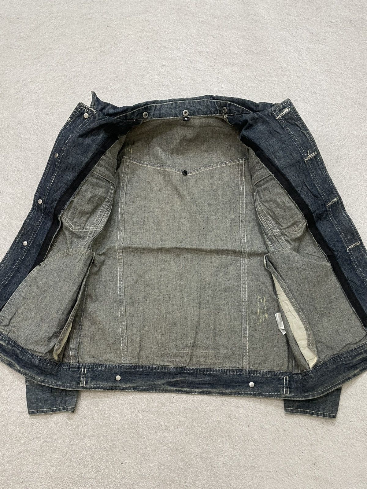In The Attic 2000s in the attic Grunge Denim Jacket Heavy Washed Y2K LGB Size US M / EU 48-50 / 2 - 7 Thumbnail