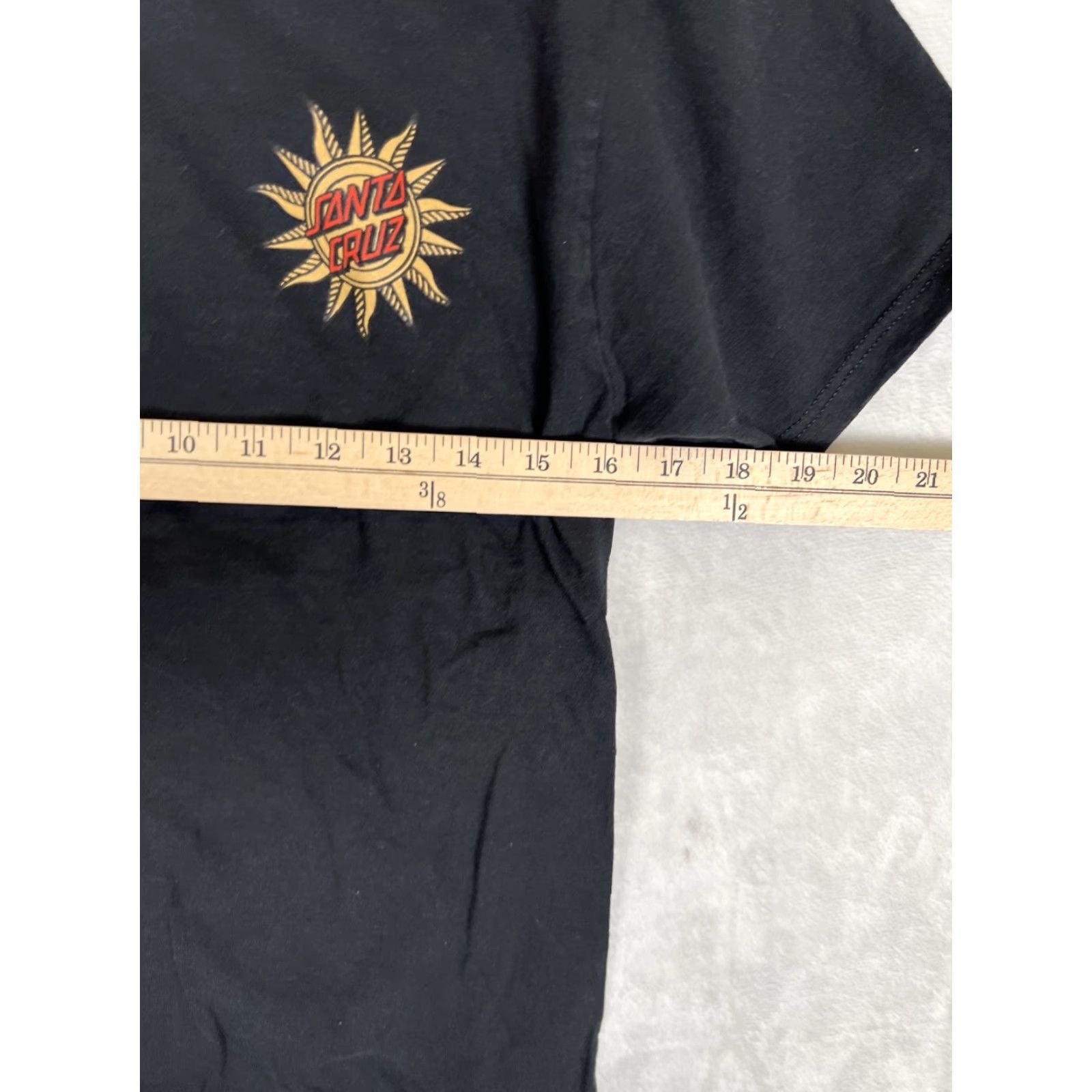 Vintage VINTAGE Santa Cruz T-Shirt Mens Regular Short Sleeve Crew Neck Black Cotton Size S 90s Y2K Tarot Delfino Logo Graphic Print Beach Skateboard Size US S / EU 44-46 / 1 - 6 Thumbnail