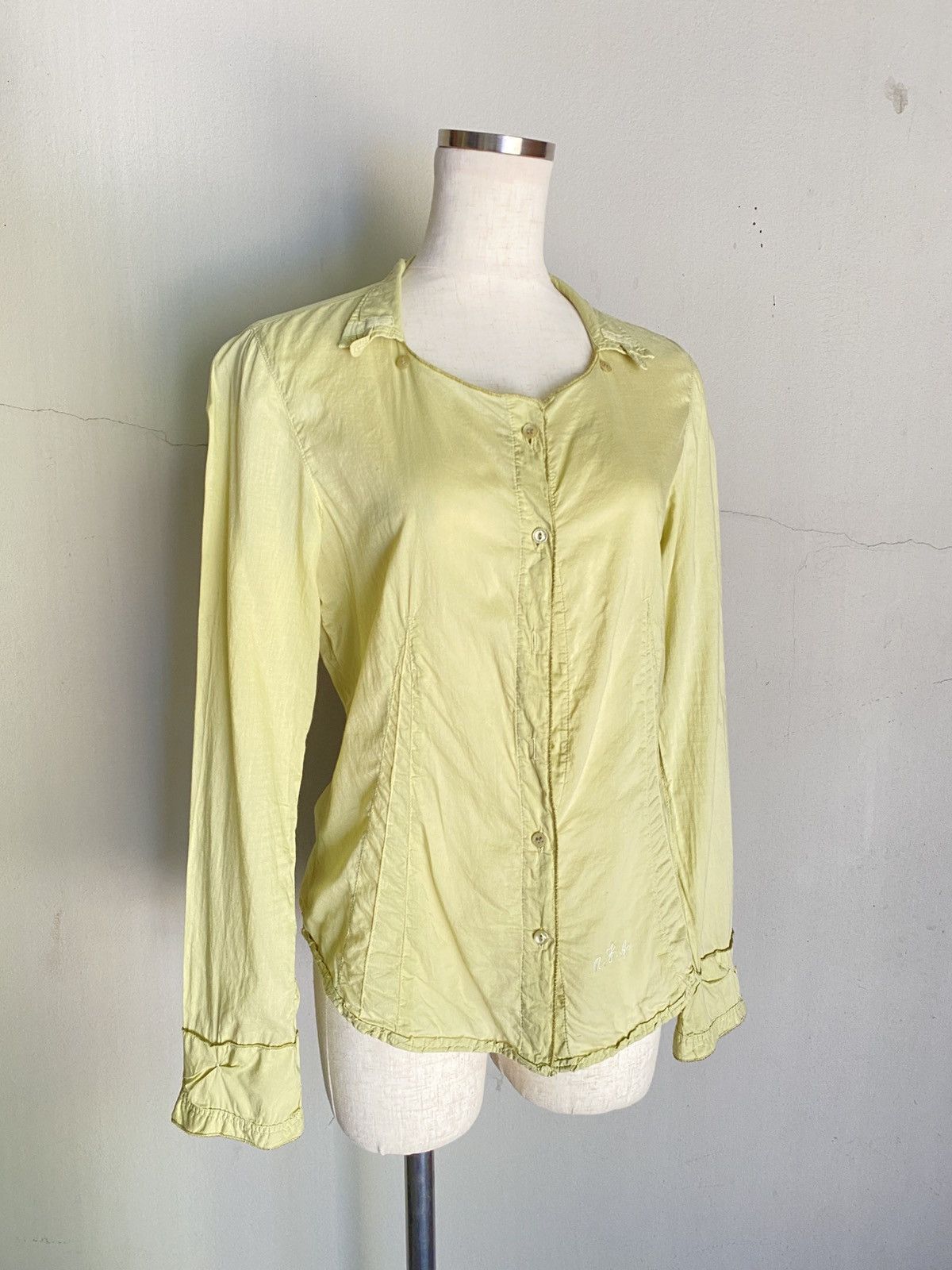 Marithe + Francois Girbaud MARITHE + FRANCOIS GIRBAUD Light Yellow Button-Up Blouse Size ONE SIZE - 21 Thumbnail
