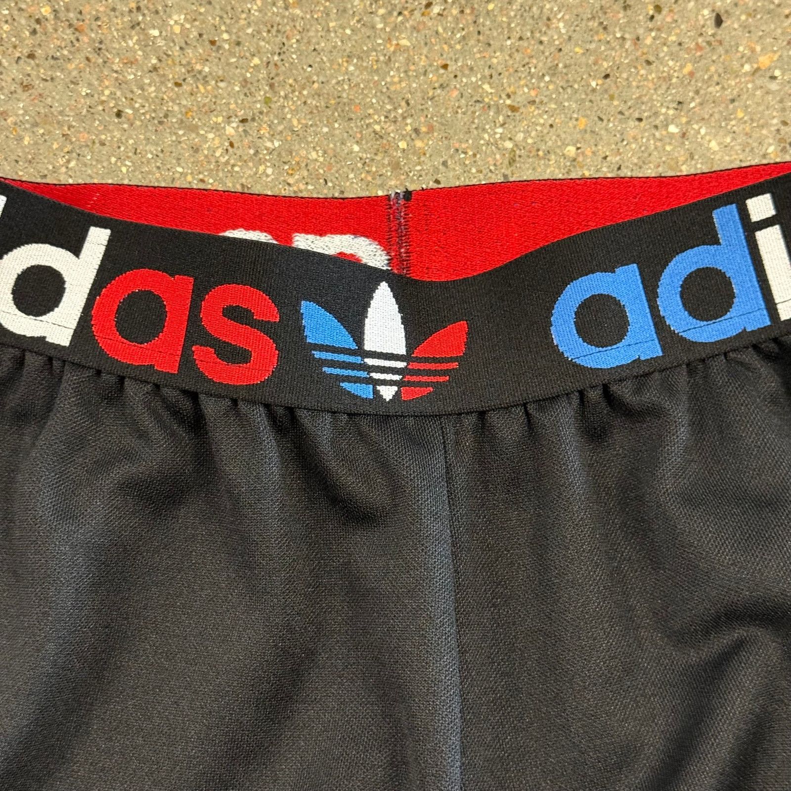 Adidas Adidas Primeblue Shorts XS Black RWB Stripes Parley Plastic Size US 28 / EU 44 - 3 Thumbnail