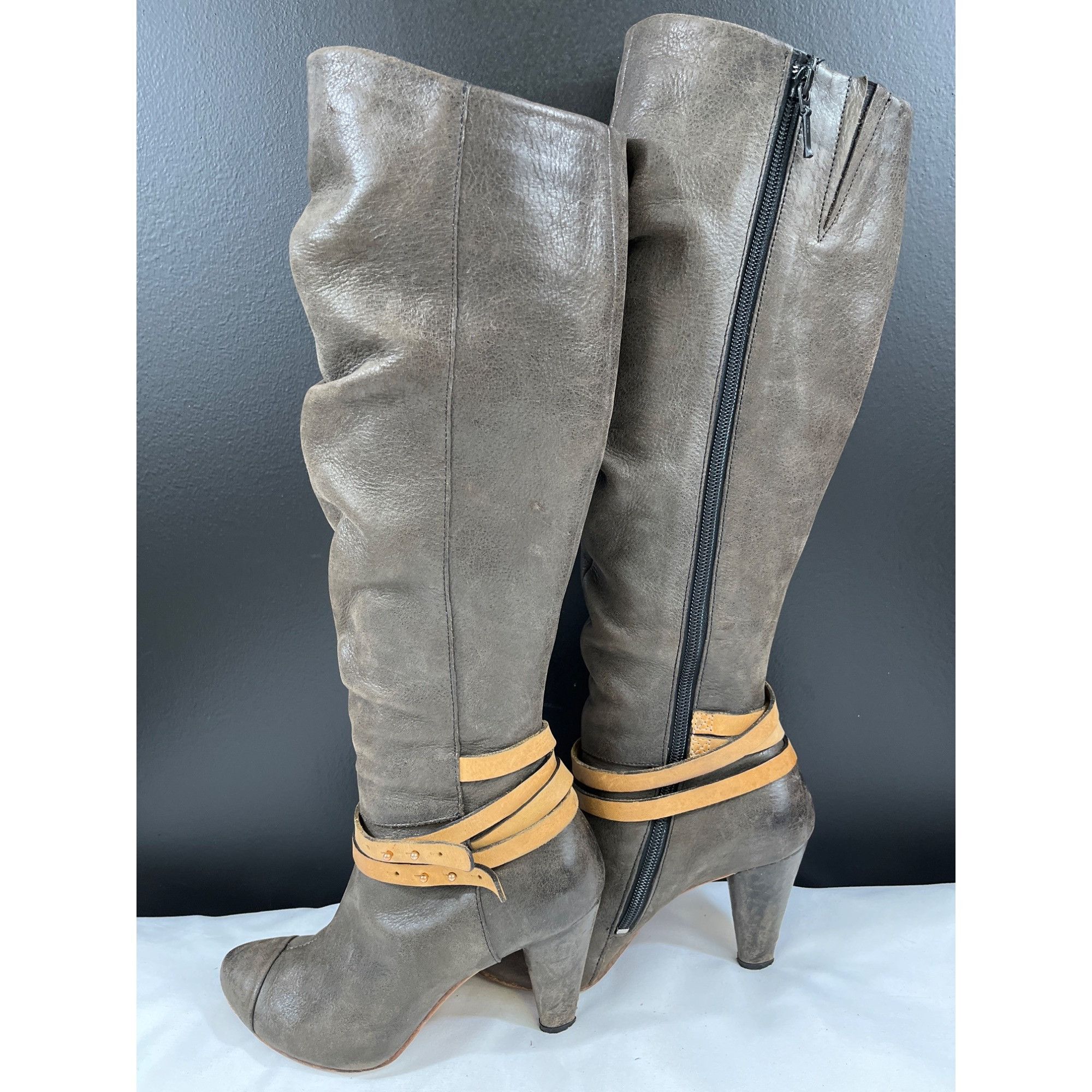 J Shoes J Shoes Women's Brown Leather Shoes/Heeled Boots Size 6.5 SK Size US 6.5 / IT 36.5 - 5 Thumbnail