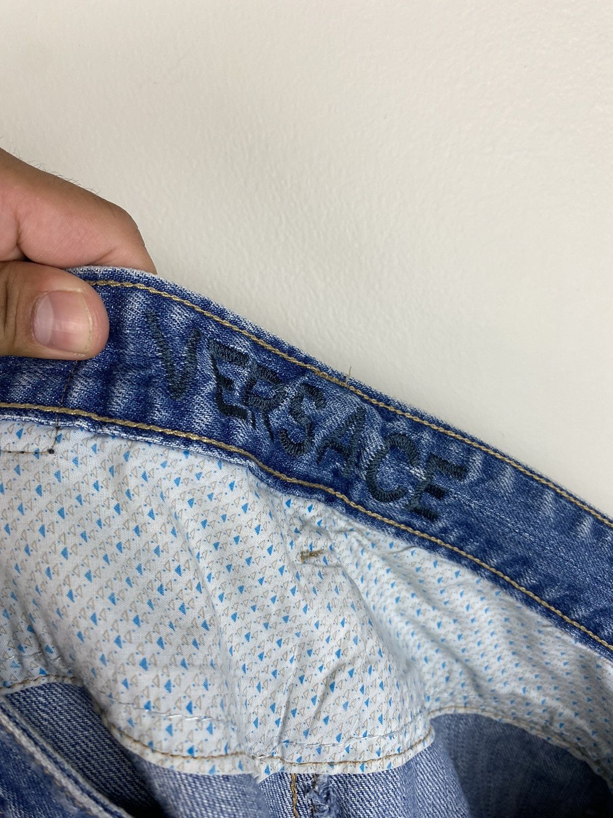 Designer × Versace × Vintage Versace Jeans Signature Blue Denim Jeans Back Embroidery Size US 32 / EU 48 - 11 Thumbnail