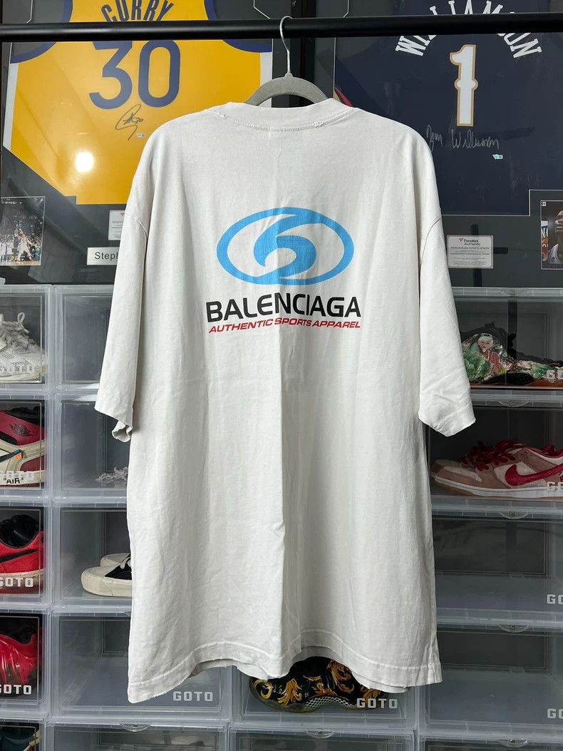 Balenciaga Balenciaga White Sports blue logo short sleeves Size US L / EU 52-54 / 3 - 2 Thumbnail