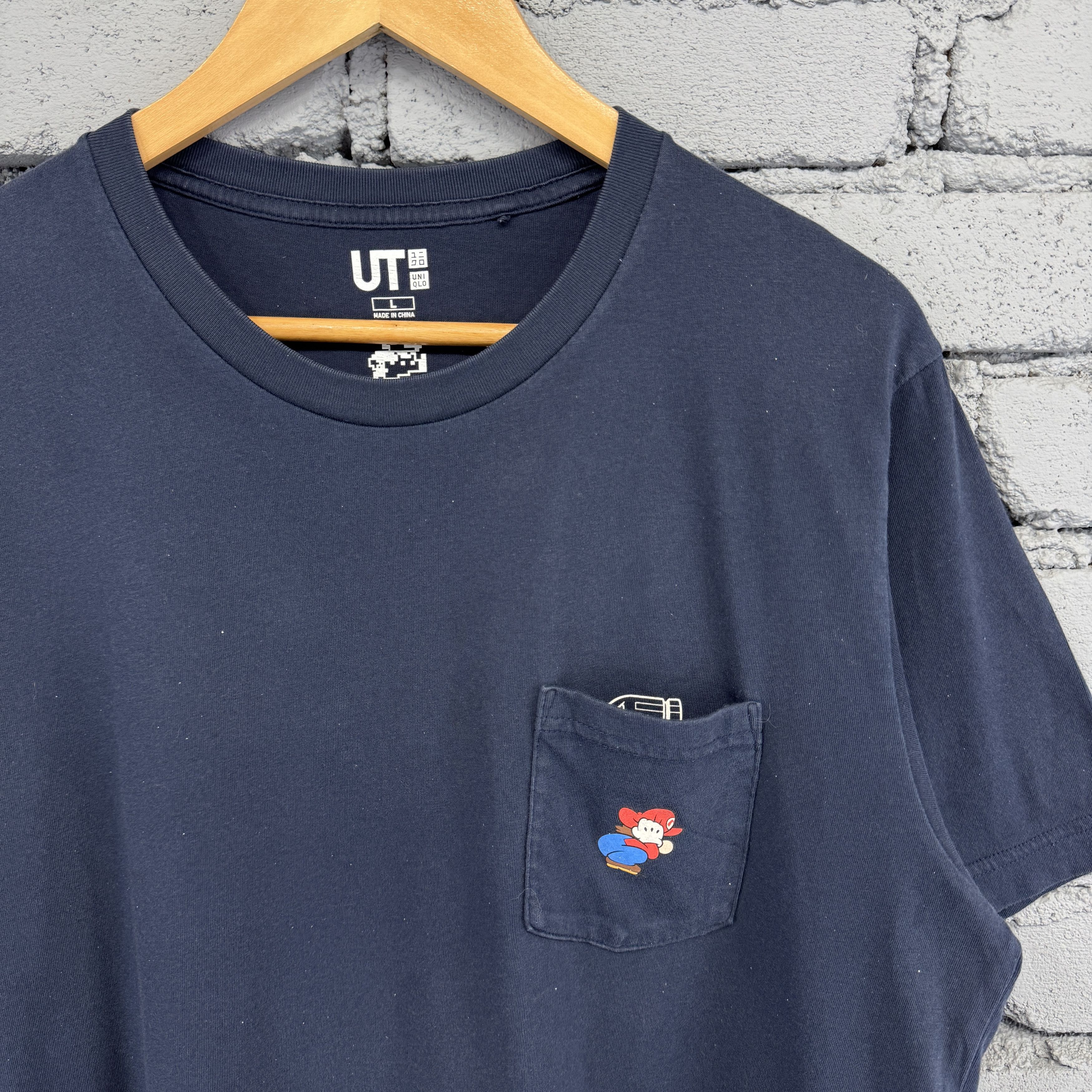 Uniqlo Uniqlo Nintendo Super Mario Bros Pocket TShirt Size US L / EU 52-54 / 3 - 3 Thumbnail