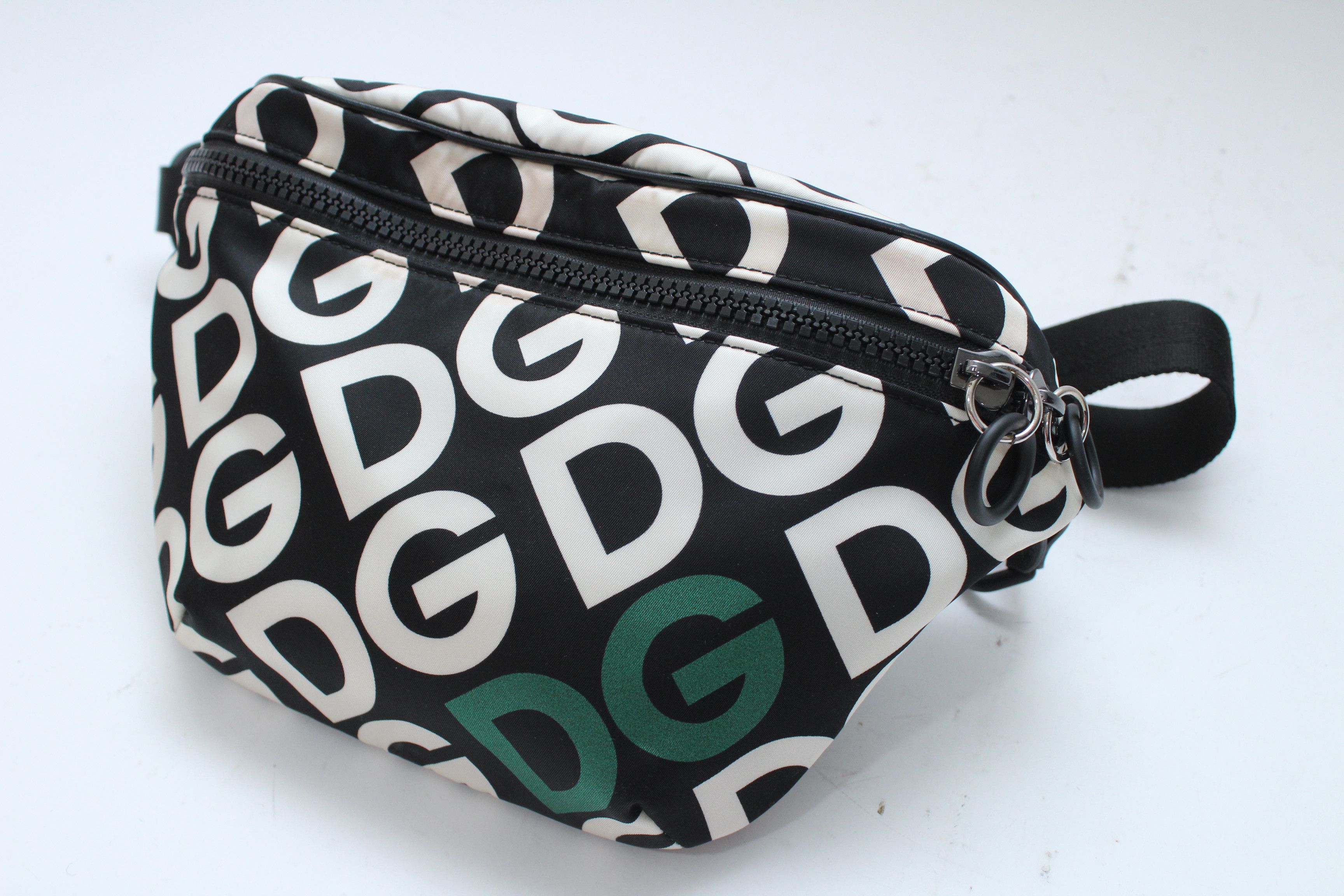 Dolce & Gabbana Dolce Gabbana DG Logo Waist Bag Hype Authentic Size ONE SIZE - 3 Thumbnail