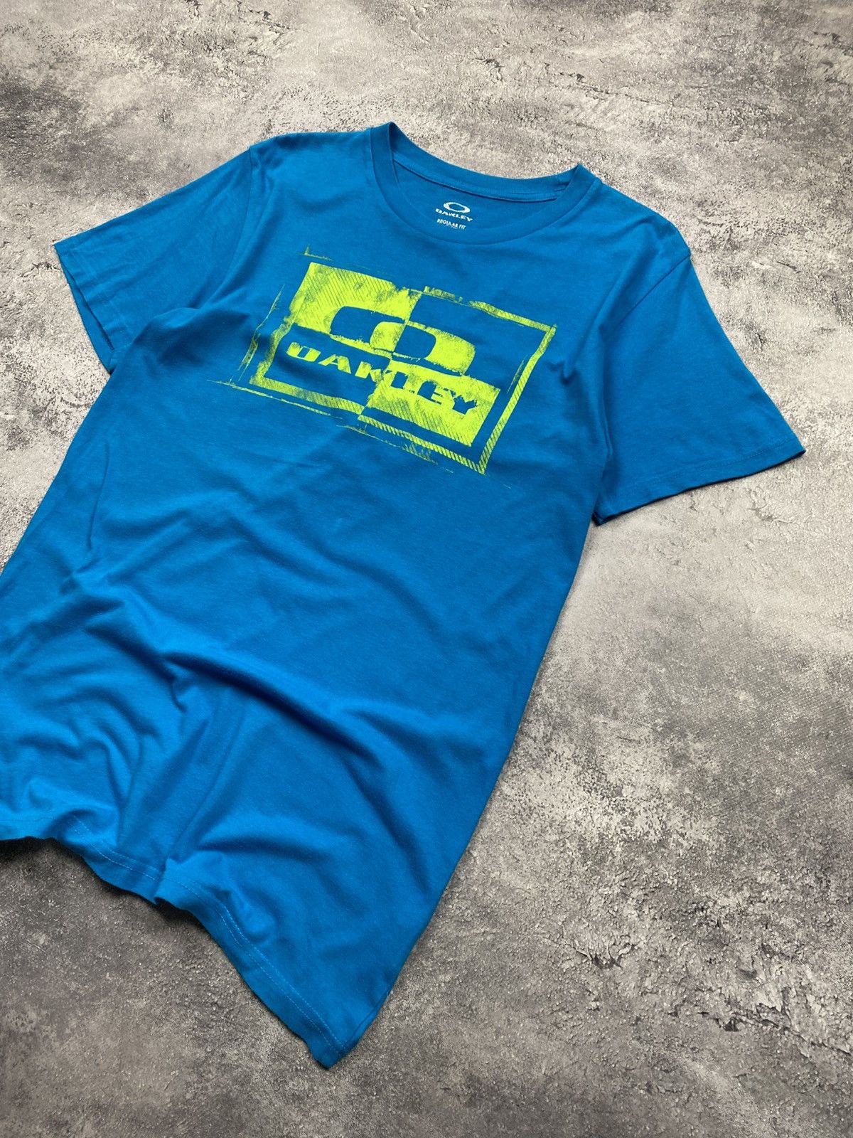 Oakley Vintage Oakley T-Shirt Big Logo Boxy Archival Japanese Y2K Size US S / EU 44-46 / 1 - 4 Thumbnail