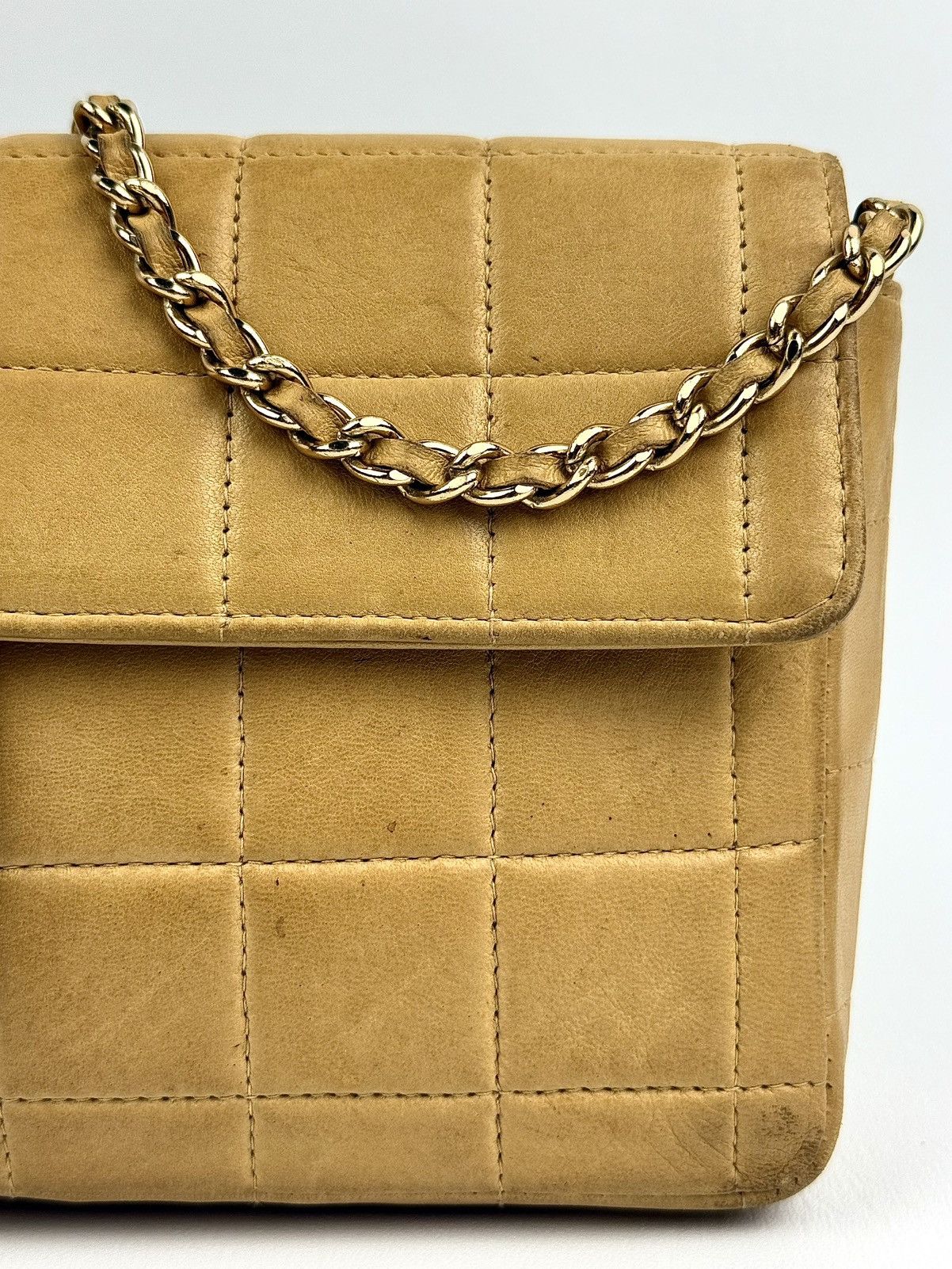 Chanel Chanel - 2000’s - East - West - Tan - Chocolate Bar - Flap Size ONE SIZE - 5 Thumbnail