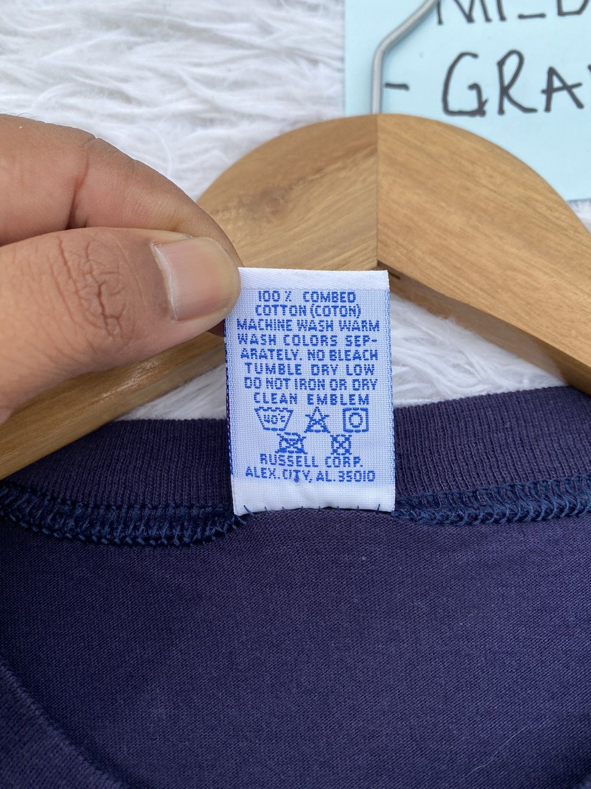 Vintage Vintage UCLA University of California Las Angelas RussellTee Size US L / EU 52-54 / 3 - 10 Thumbnail