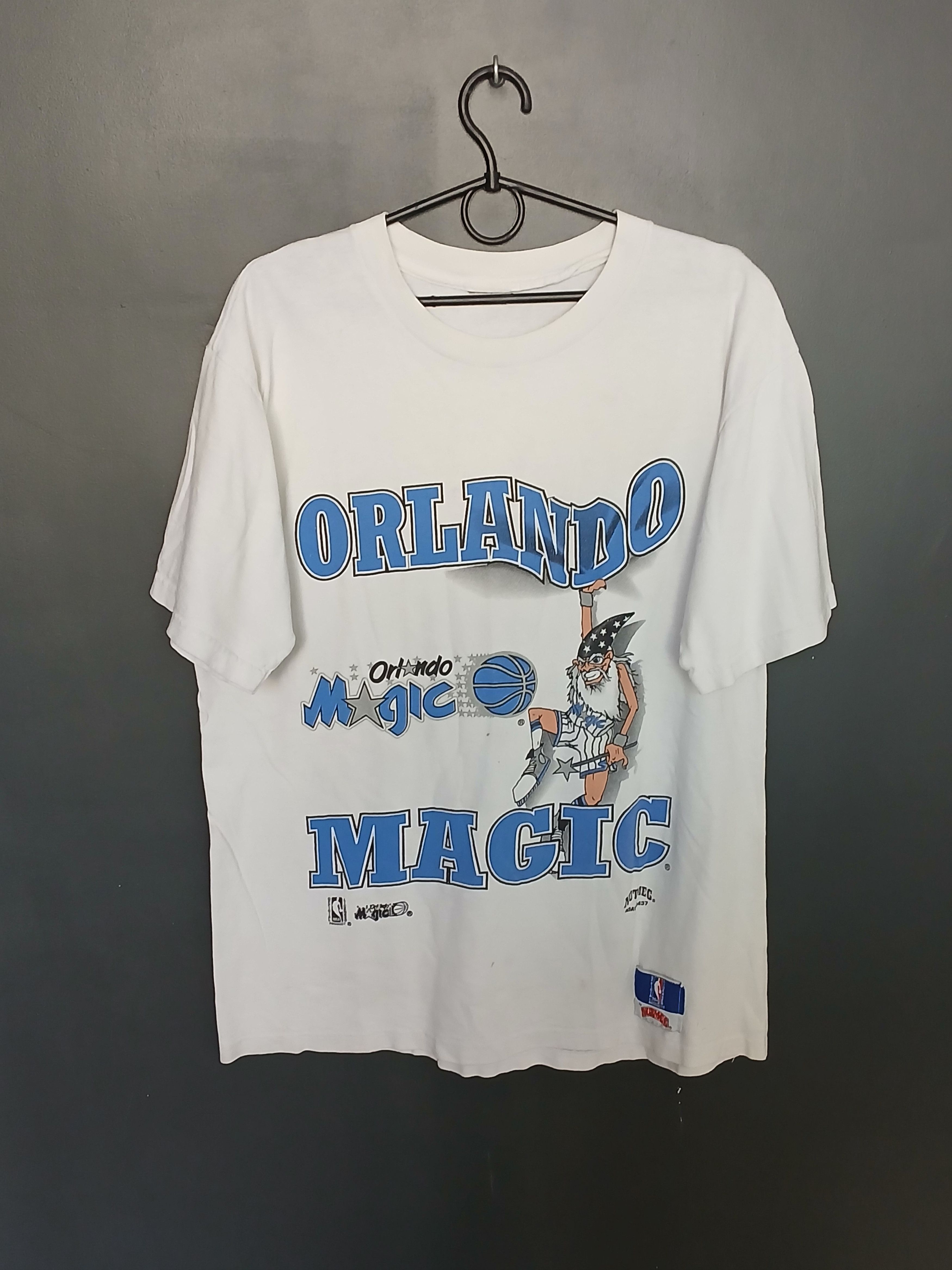 NBA × Nutmeg × Vintage Vintage NBA Orlando Magic Basketball T-Shirt Size US M / EU 48-50 / 2 - 1 Thumbnail