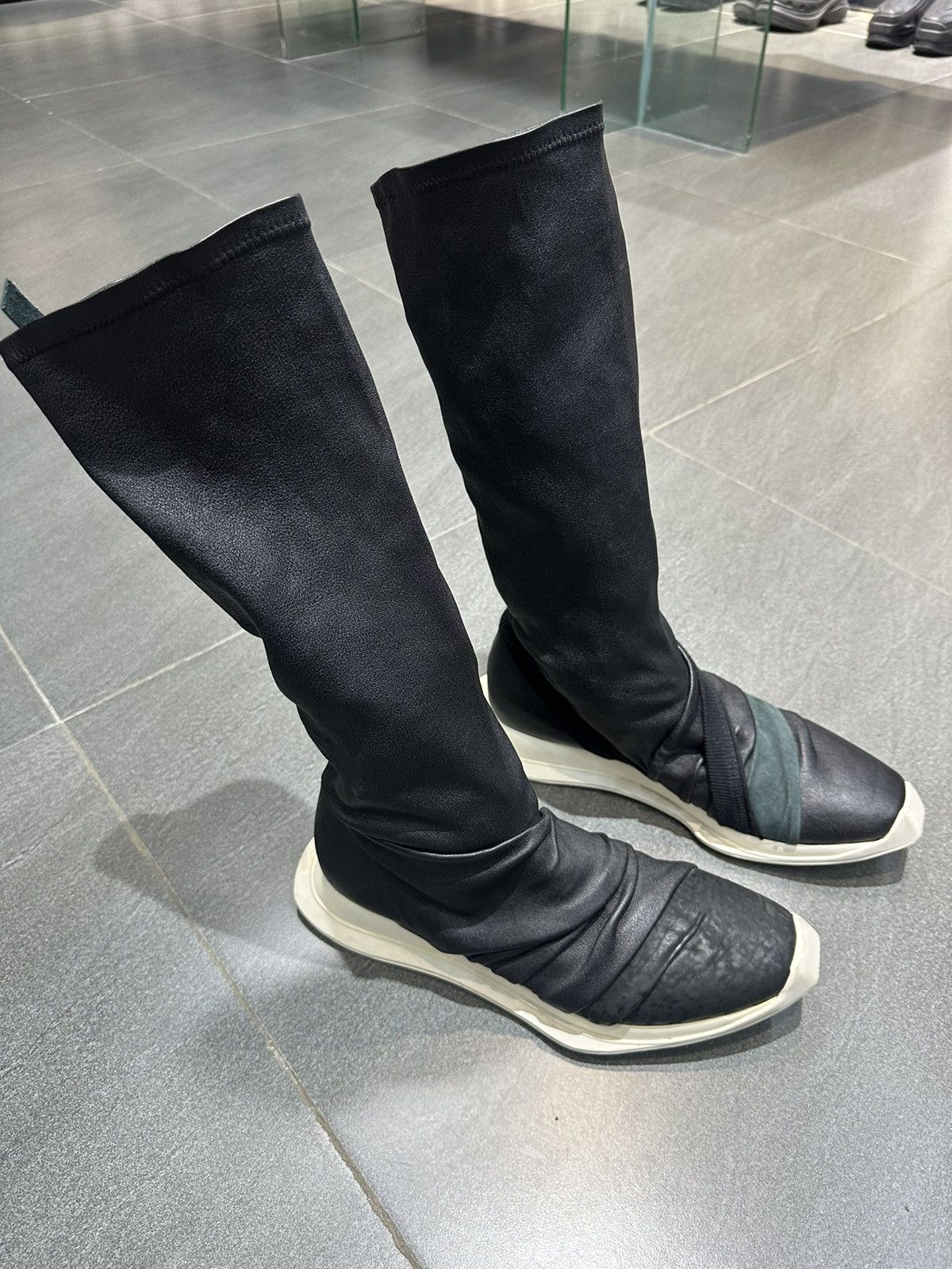 Rick Owens Rick Owens Leather Stretch Oblique Runner Size US 6 / EU 39 - 4 Thumbnail