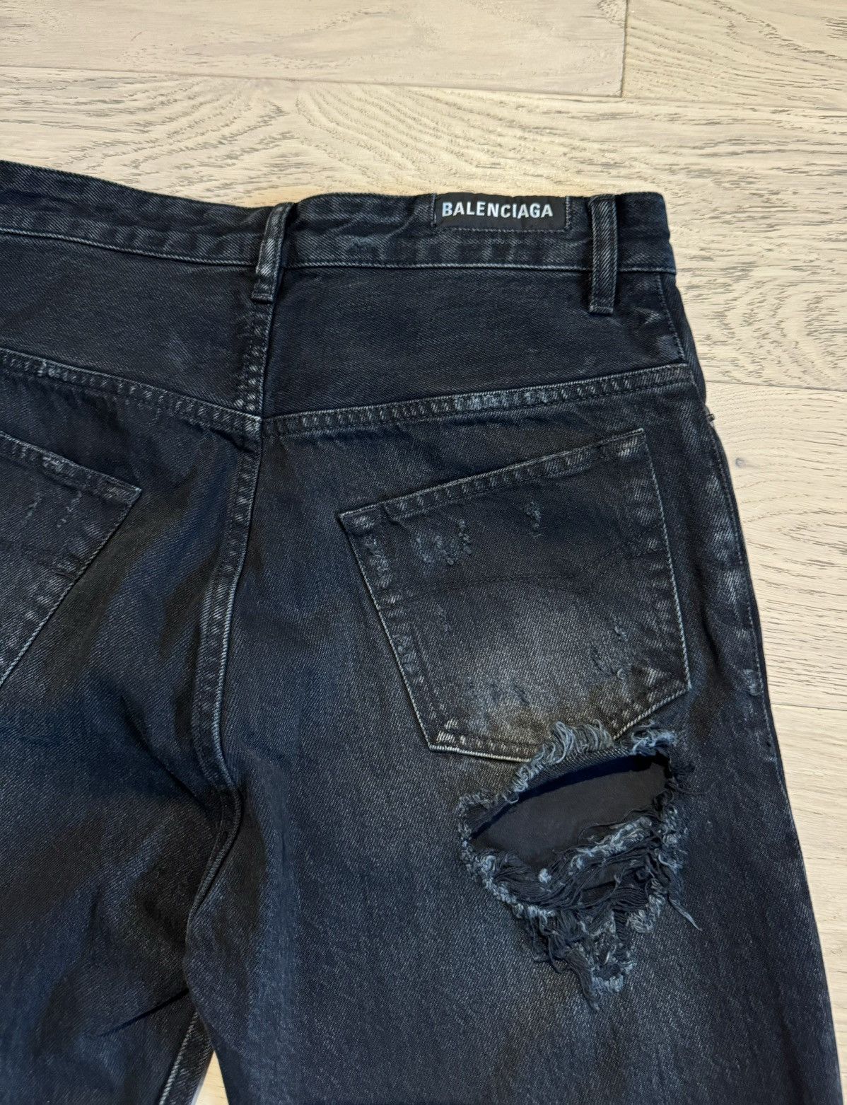 Balenciaga Balenciaga Mud Destroyed Jeans Size US 28 / EU 44 - 7 Thumbnail