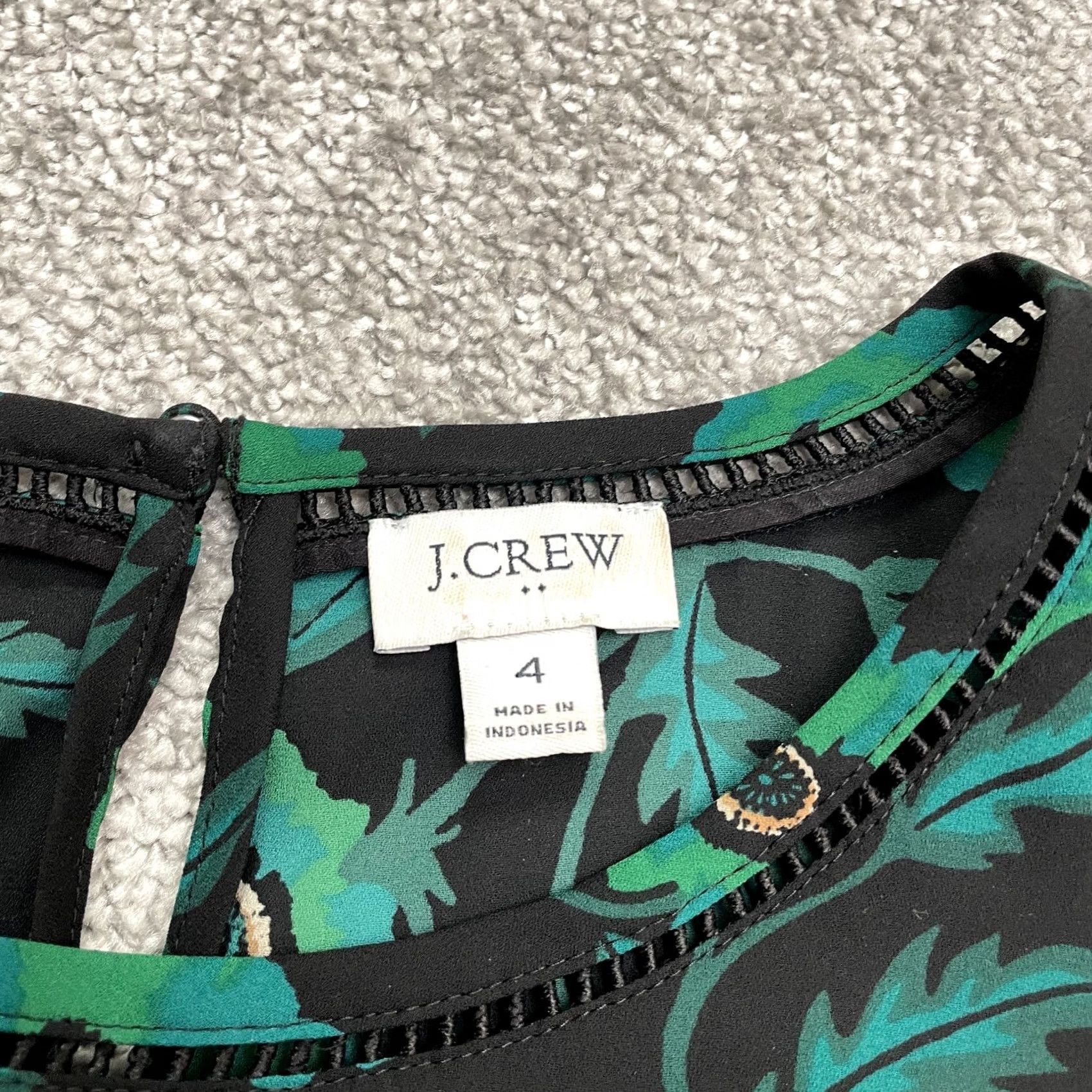 J.Crew VINTAGE J.CREW Halter Tank Top Blouse Womens 4 Black Green Floral Casual Summer Tropical Size S / US 4 / IT 40 - 6 Thumbnail