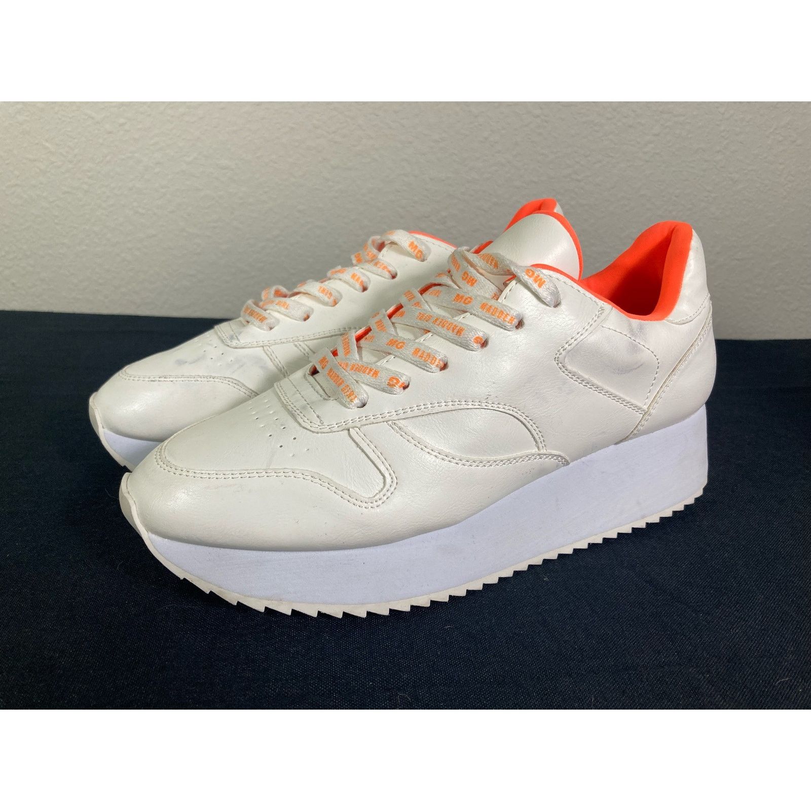 Other Madden Girl White Athletic Shoes Women's 8.5 Sneakers Size US 8.5 / IT 38.5 - 5 Thumbnail
