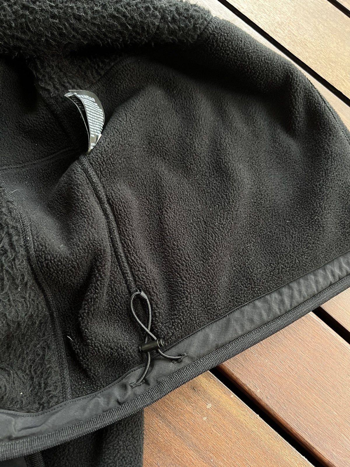 Uniqlo × White Mountaineering Uniqlo X White Mountaineering Hooded Full-Zip Fleece Jacket Size US L / EU 52-54 / 3 - 4 Thumbnail