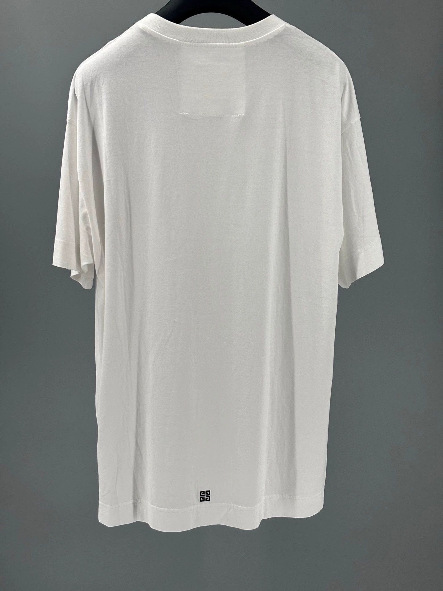 Givenchy givenchy men's white t-shirt with logo Size US S / EU 44-46 / 1 - 3 Thumbnail