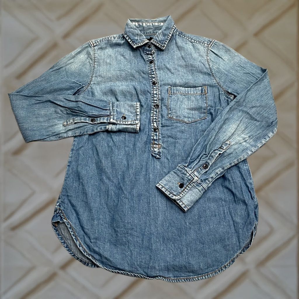 J.Crew J.Crew Button-Up Shirt Women 00 Blue Chambray Cotton Classic Popover Casual Shirt Women Size XXS / US 00 / IT 34 - 1 Thumbnail